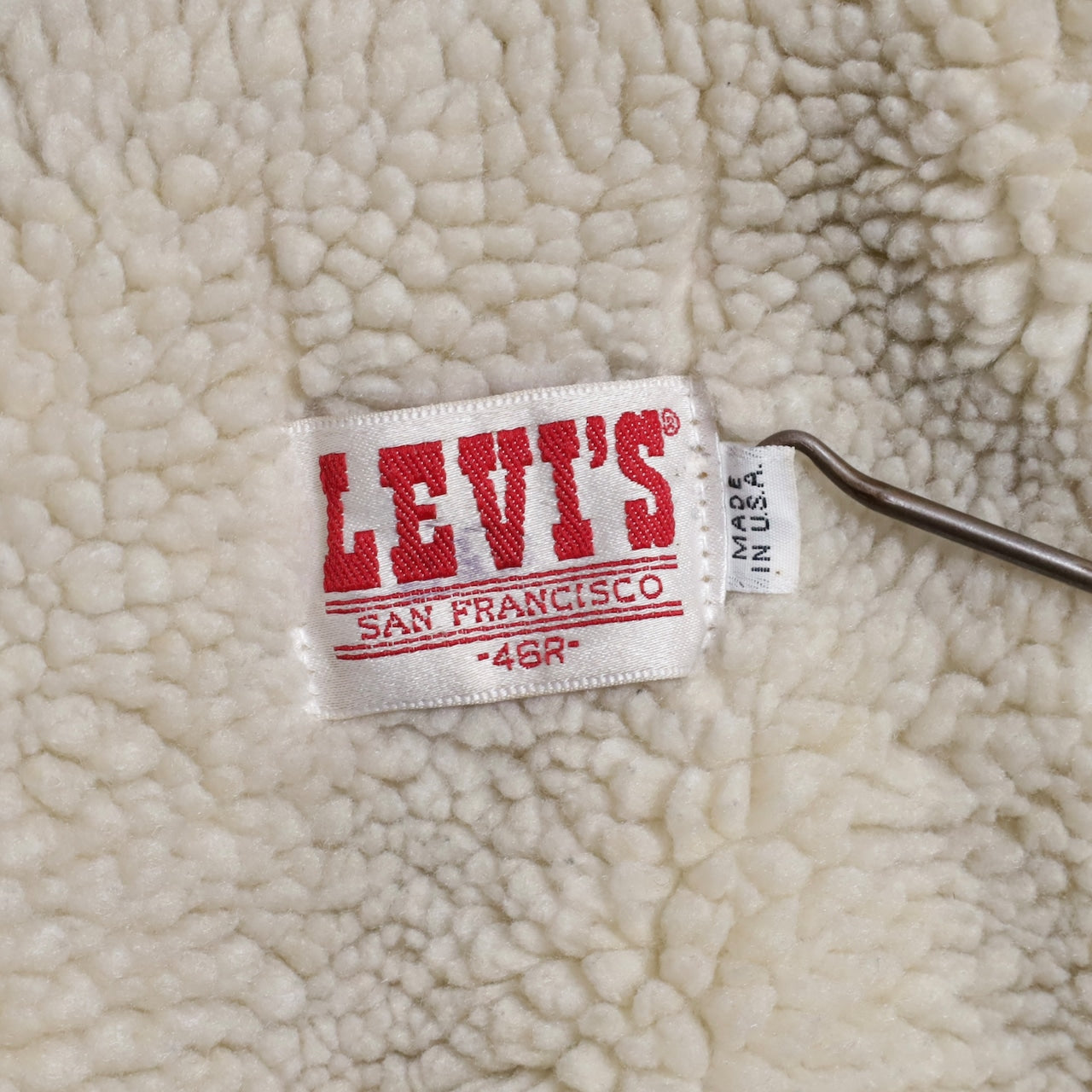 LEVI'S 70608-0259 BLACK DENIM BOA RANCH JACKET (SIZE 46R/GOOD CONDITION)