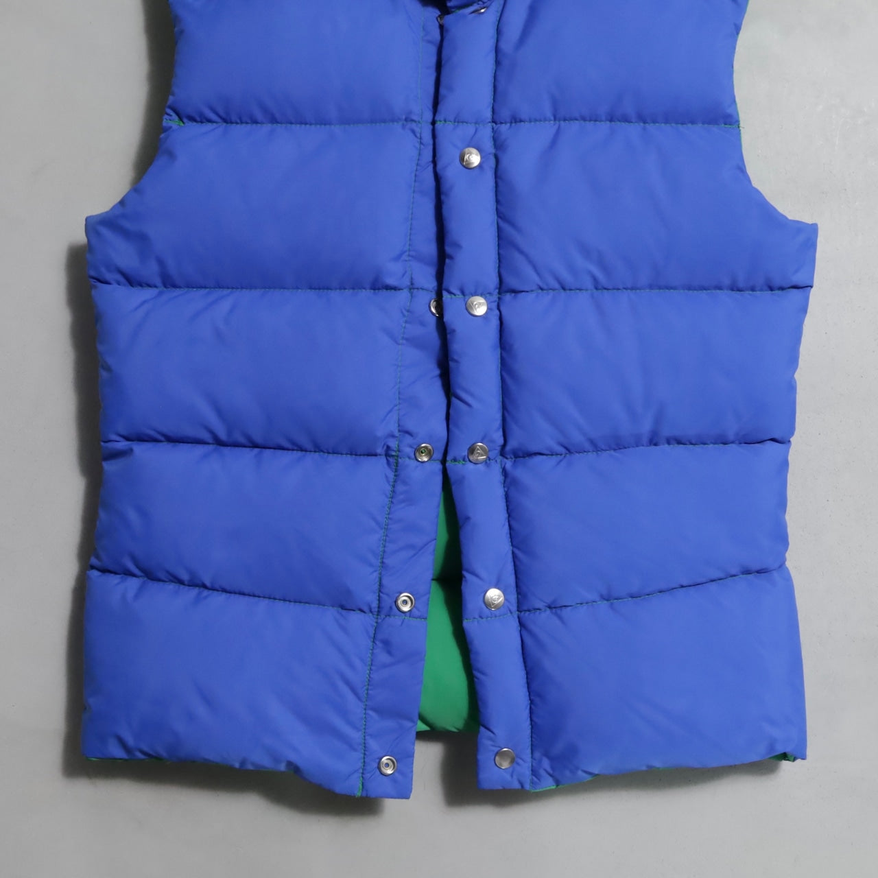 GERRY REVERSIBLE DOWN VEST (MEDIUM/GOOD CONDITION)
