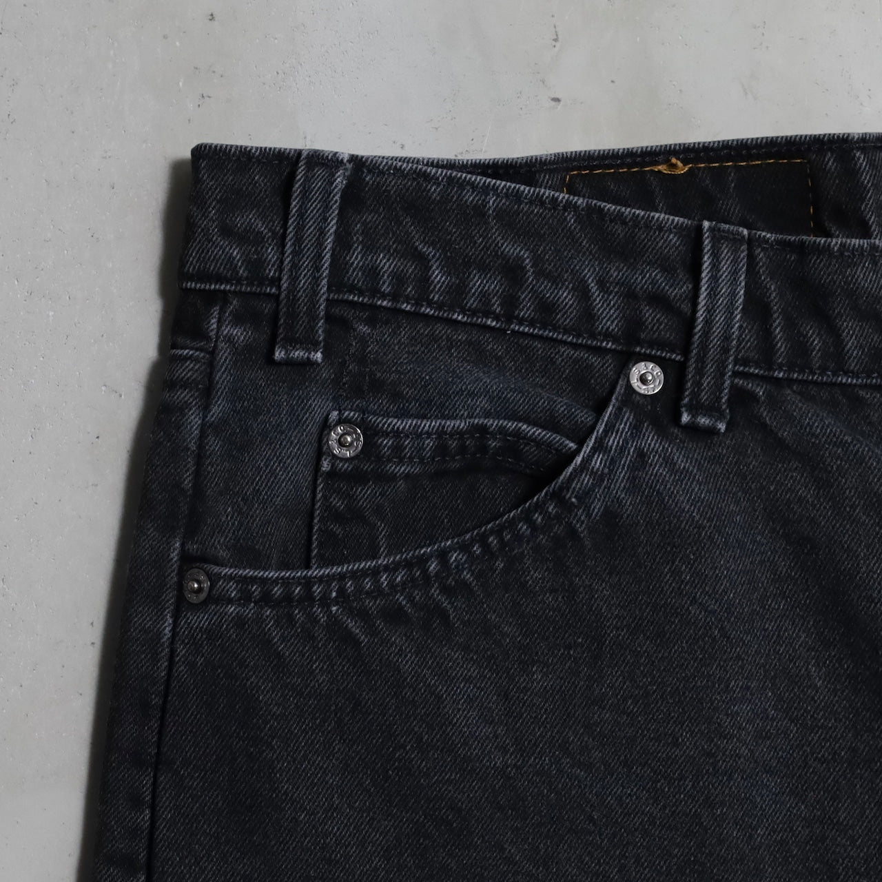 LEVI’S 550 BLACK DENIM PANTS (W36L30/GOOD CONDITION)