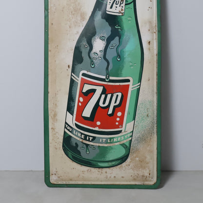 7UP BOTTLE LOGO ADVERTISING SIGN (GOOD CONDITION)