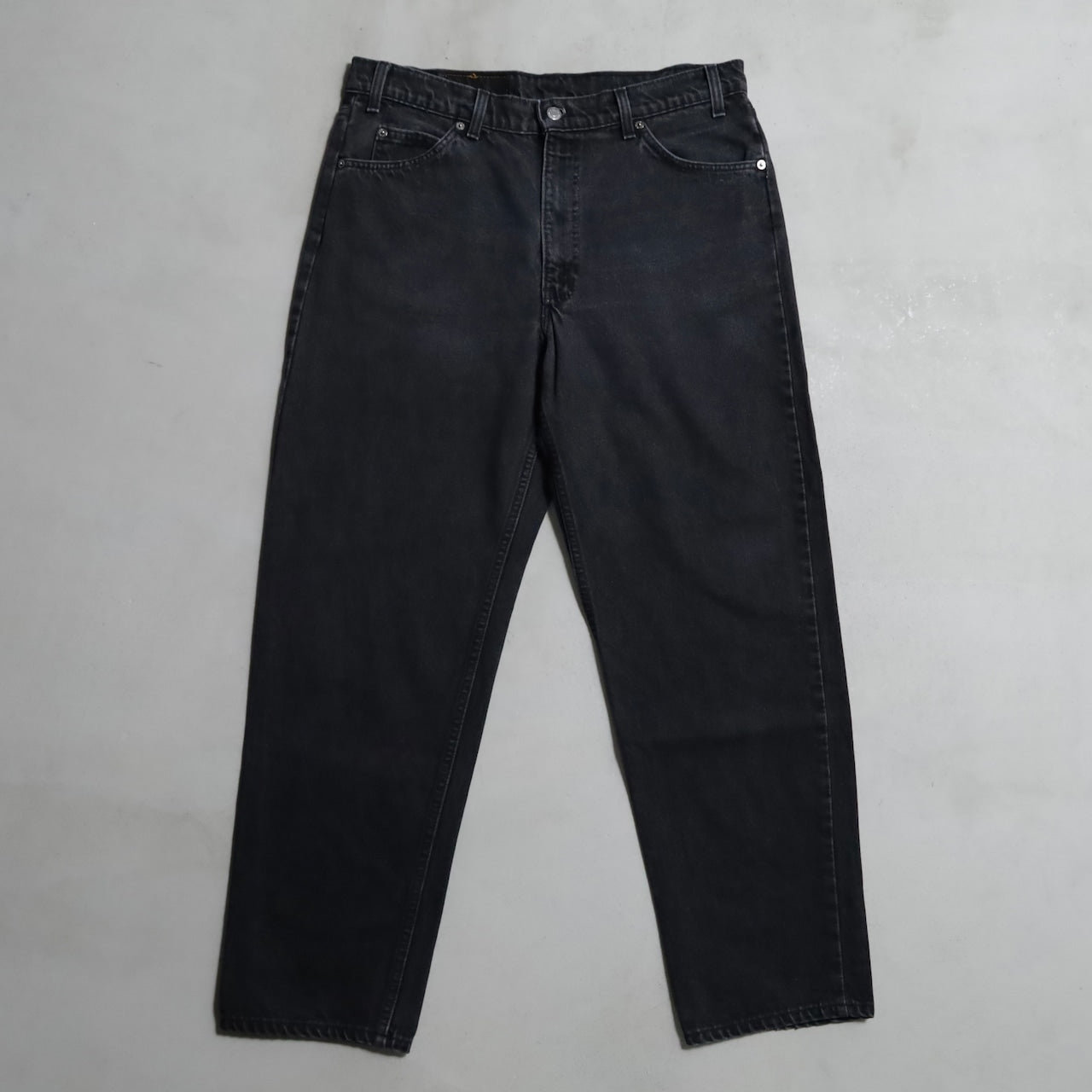 LEVI’S 550 BLACK DENIM PANTS (W36L30/GOOD CONDITION)