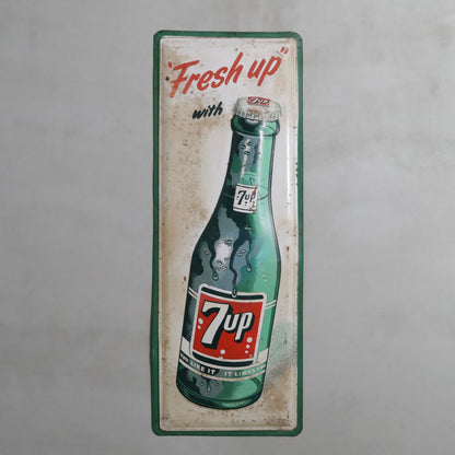 7UP BOTTLE LOGO ADVERTISING SIGN (GOOD CONDITION)