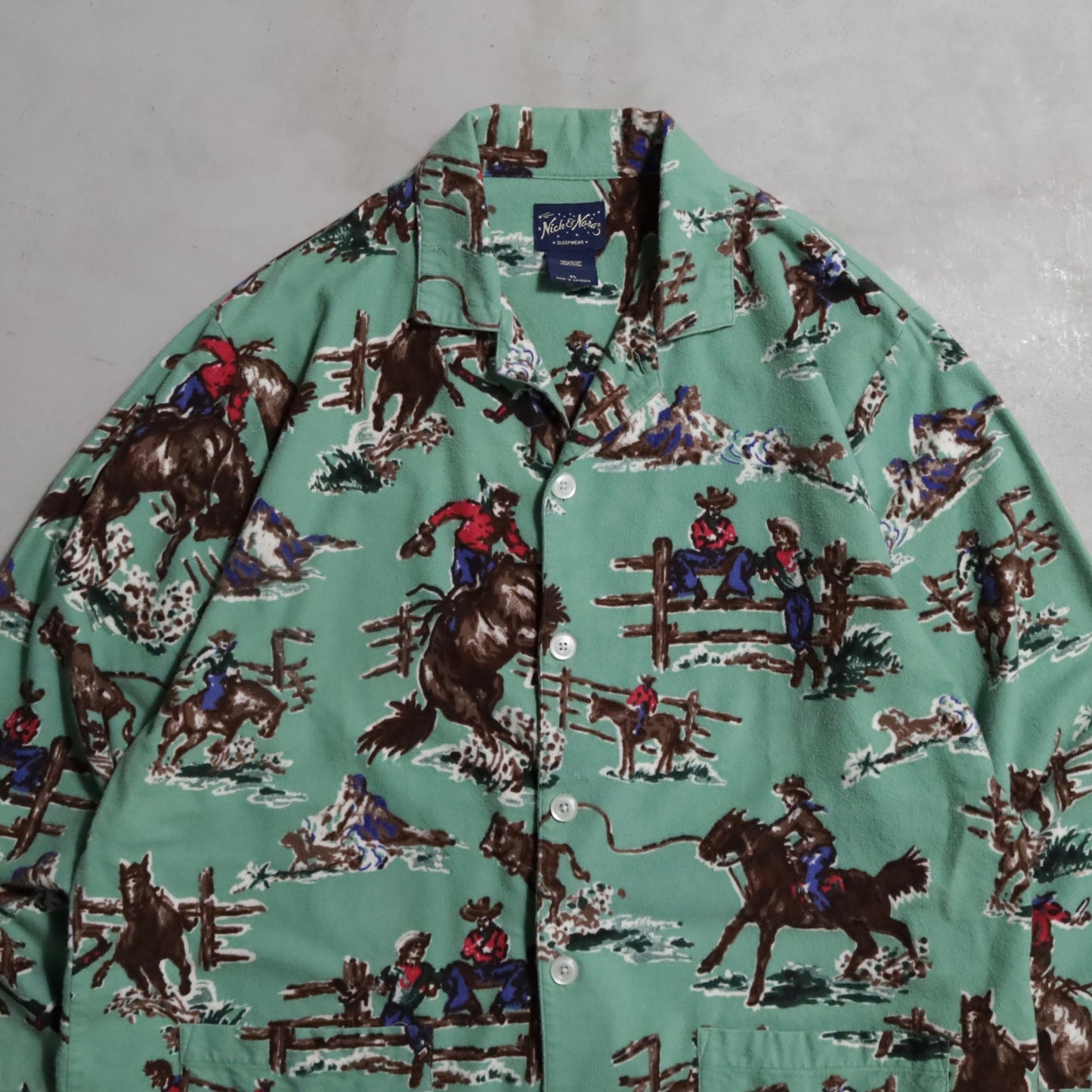 NICK&NORA WESTERN PATTERN PAJAMAS (XLARGE/VERY GOOD CONDITION)