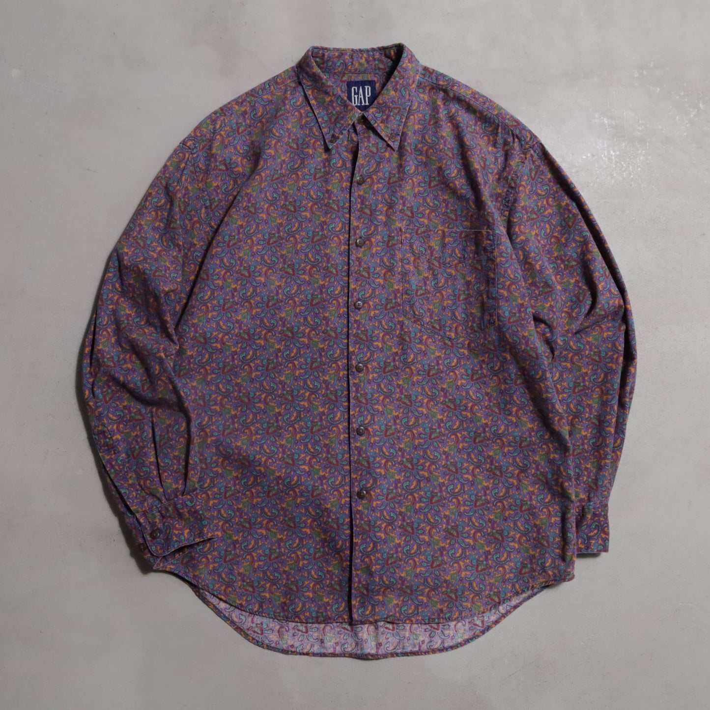 GAP PAISLEY PATTERN B.D. SHIRT (MEDIUM/GOOD CONDITION)