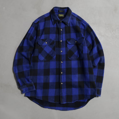OSHKOSH PLAID HEAVY FLANNEL SHIRT (LARGE/GOOD CONDITION)