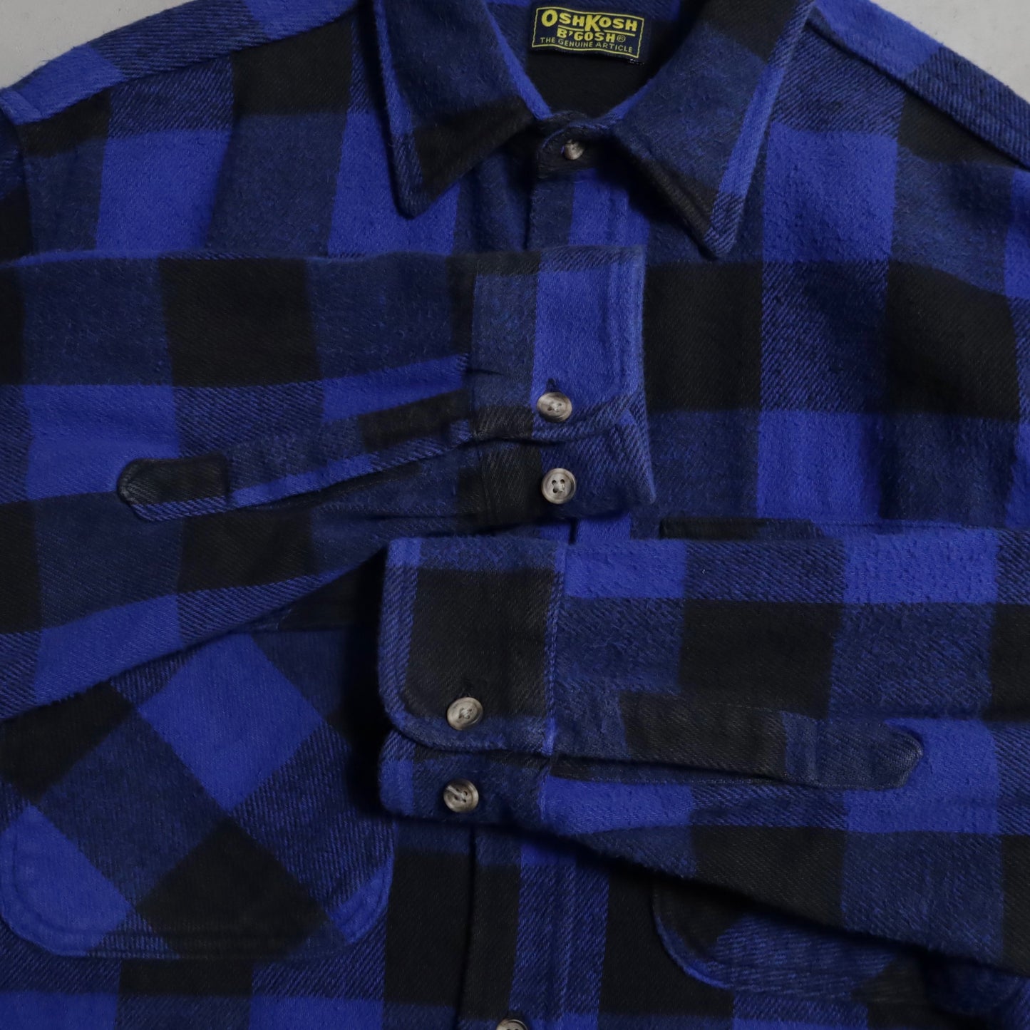 OSHKOSH PLAID HEAVY FLANNEL SHIRT (LARGE/GOOD CONDITION)