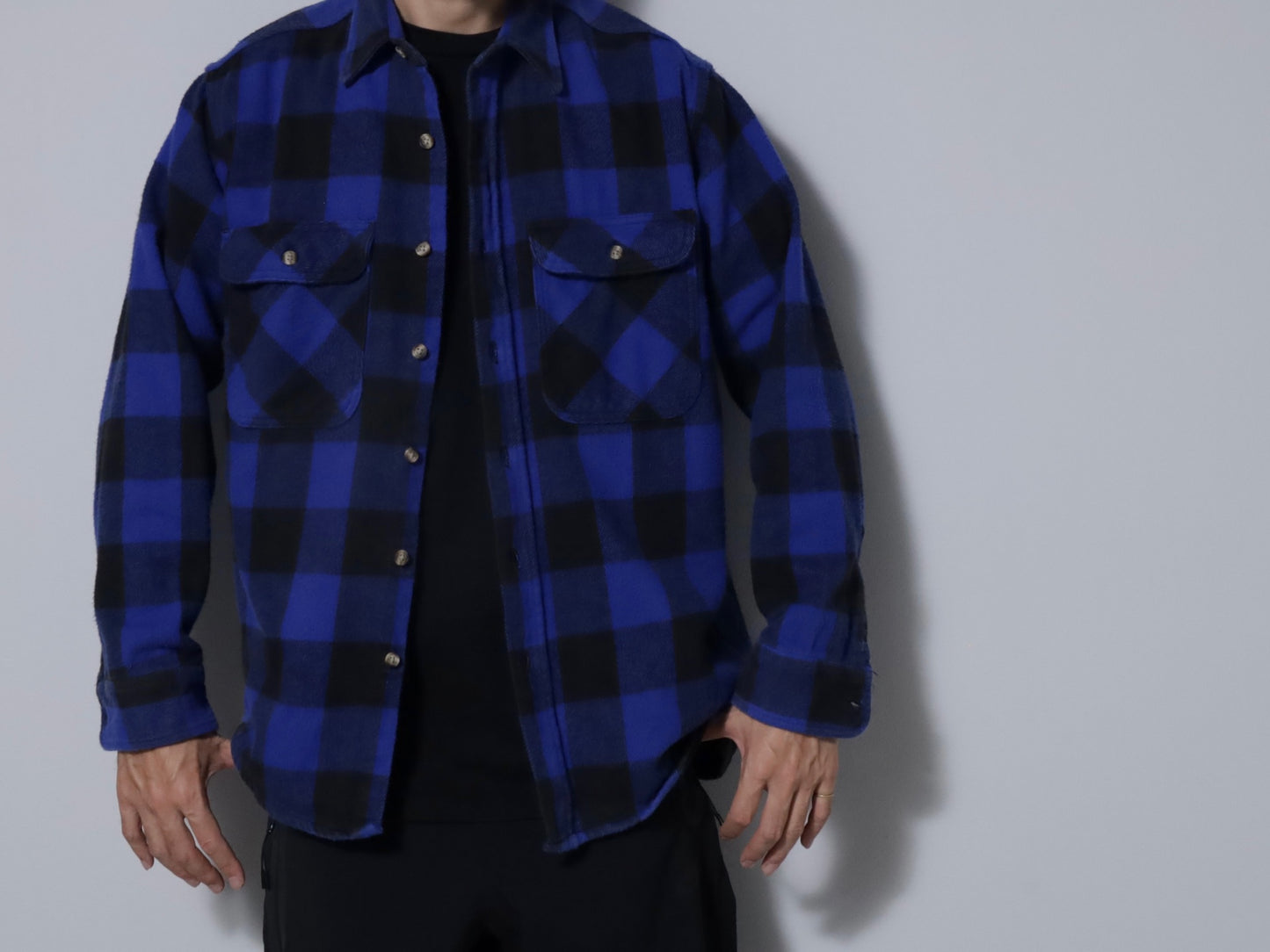 OSHKOSH PLAID HEAVY FLANNEL SHIRT (LARGE/GOOD CONDITION)