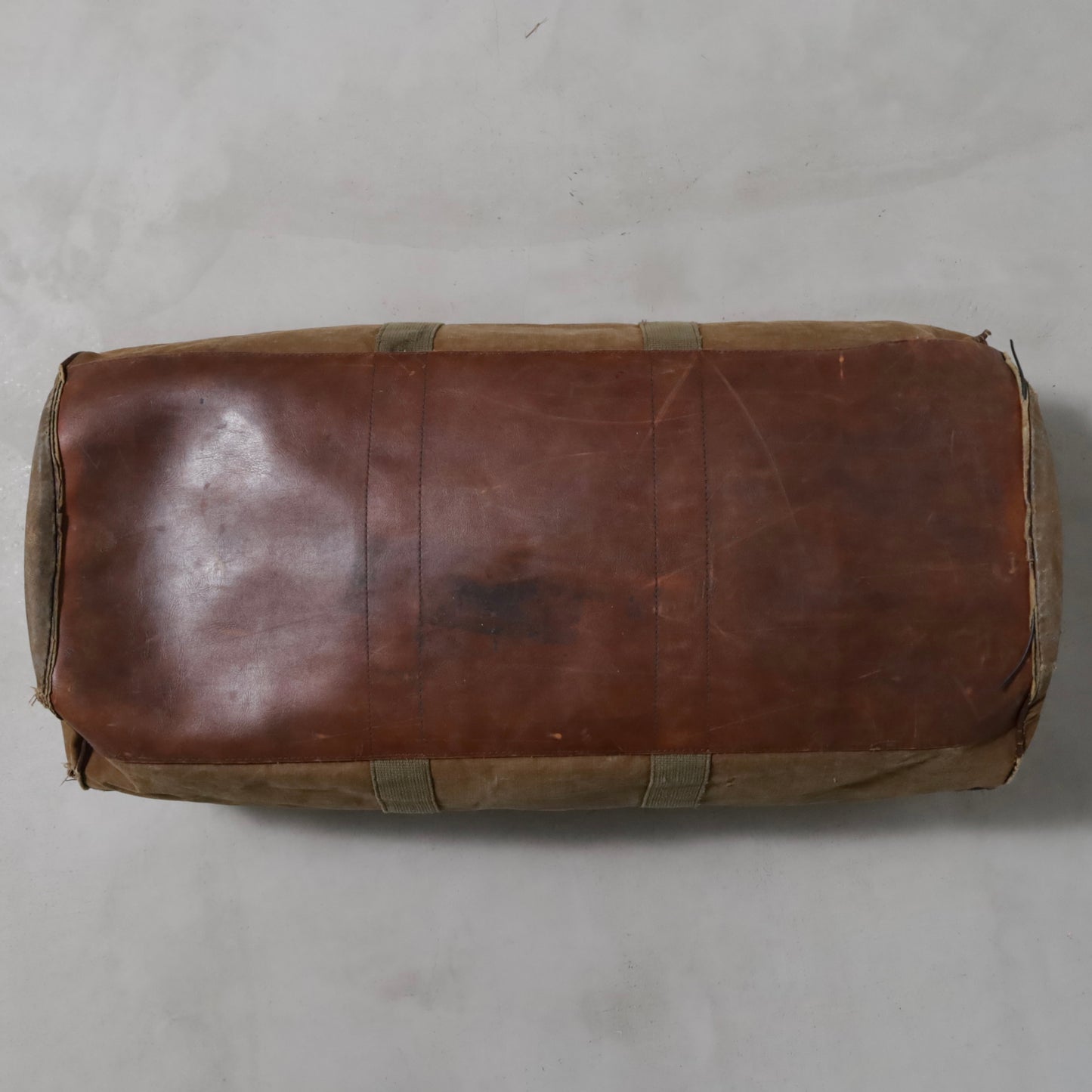 L.L.BEAN BROWN DUFFLE BAG (GOOD USED CONDITION)
