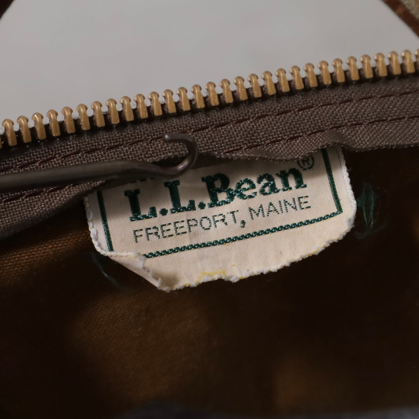L.L.BEAN BROWN DUFFLE BAG (GOOD USED CONDITION)