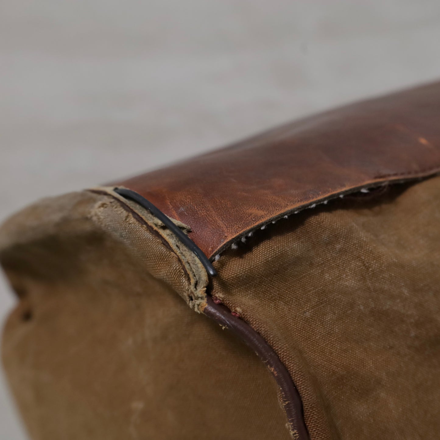 L.L.BEAN BROWN DUFFLE BAG (GOOD USED CONDITION)
