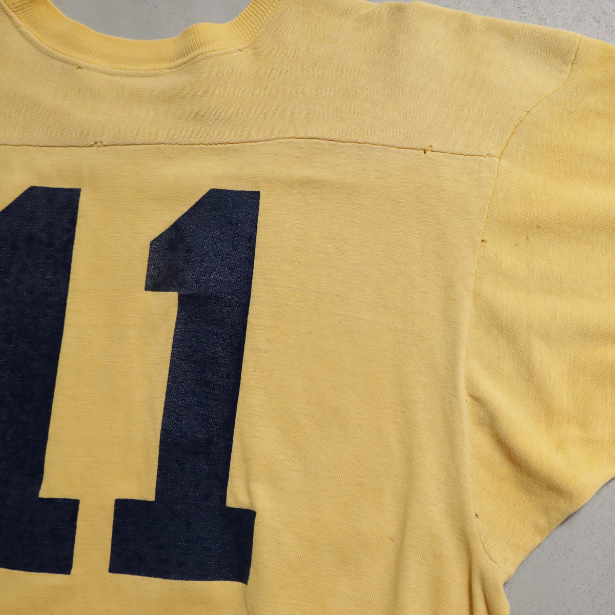 CHAMPION "WEST VIRGINIA" FOOTBALL T-SHIRT (XLARGE/GOOD USED CONDITION)
