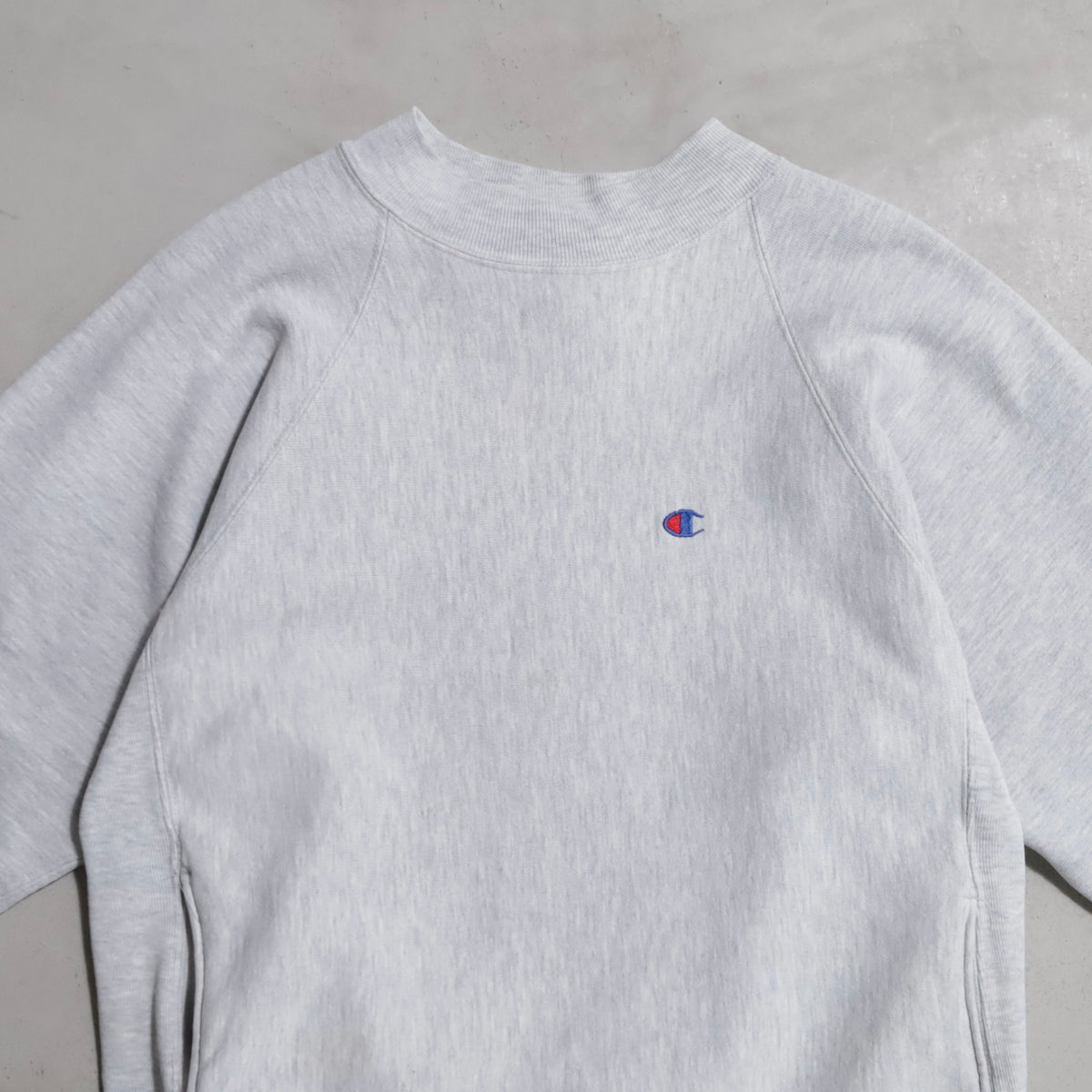 CHAMPION MOCK-NECK REVERSE WEAVE SWEAT SHIRT (LARGE/GOOD CONDITION)