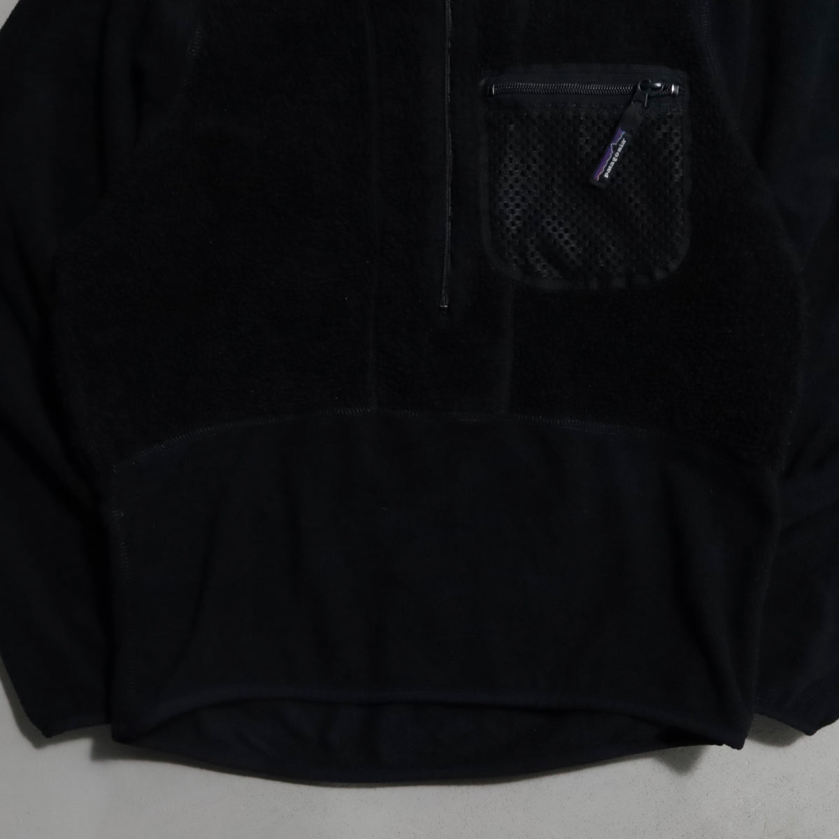 PATAGONIA AQUA FAR (MEDIUM/GOOD CONDITION)