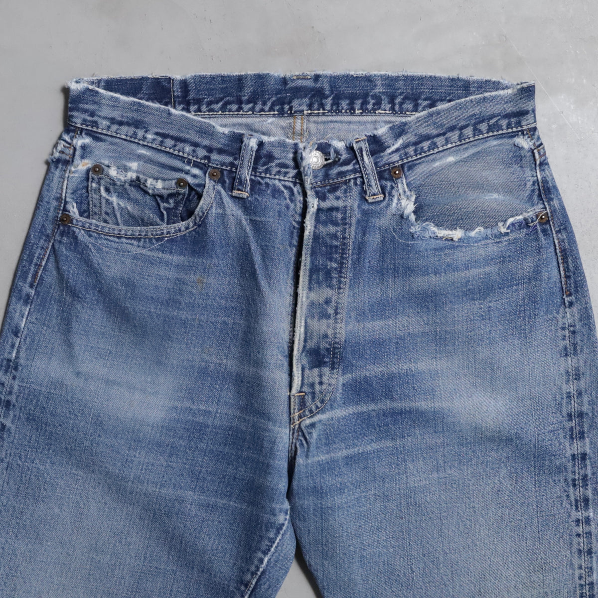LEVI'S 501 BIGE DENIM PANTS (EARLY MODEL/GOOD FADE/USED CONDITION)