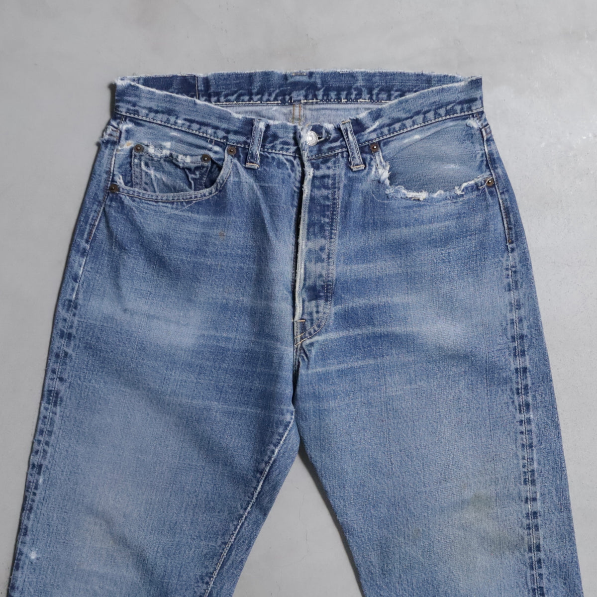 LEVI'S 501 BIGE DENIM PANTS (EARLY MODEL/GOOD FADE/USED CONDITION)