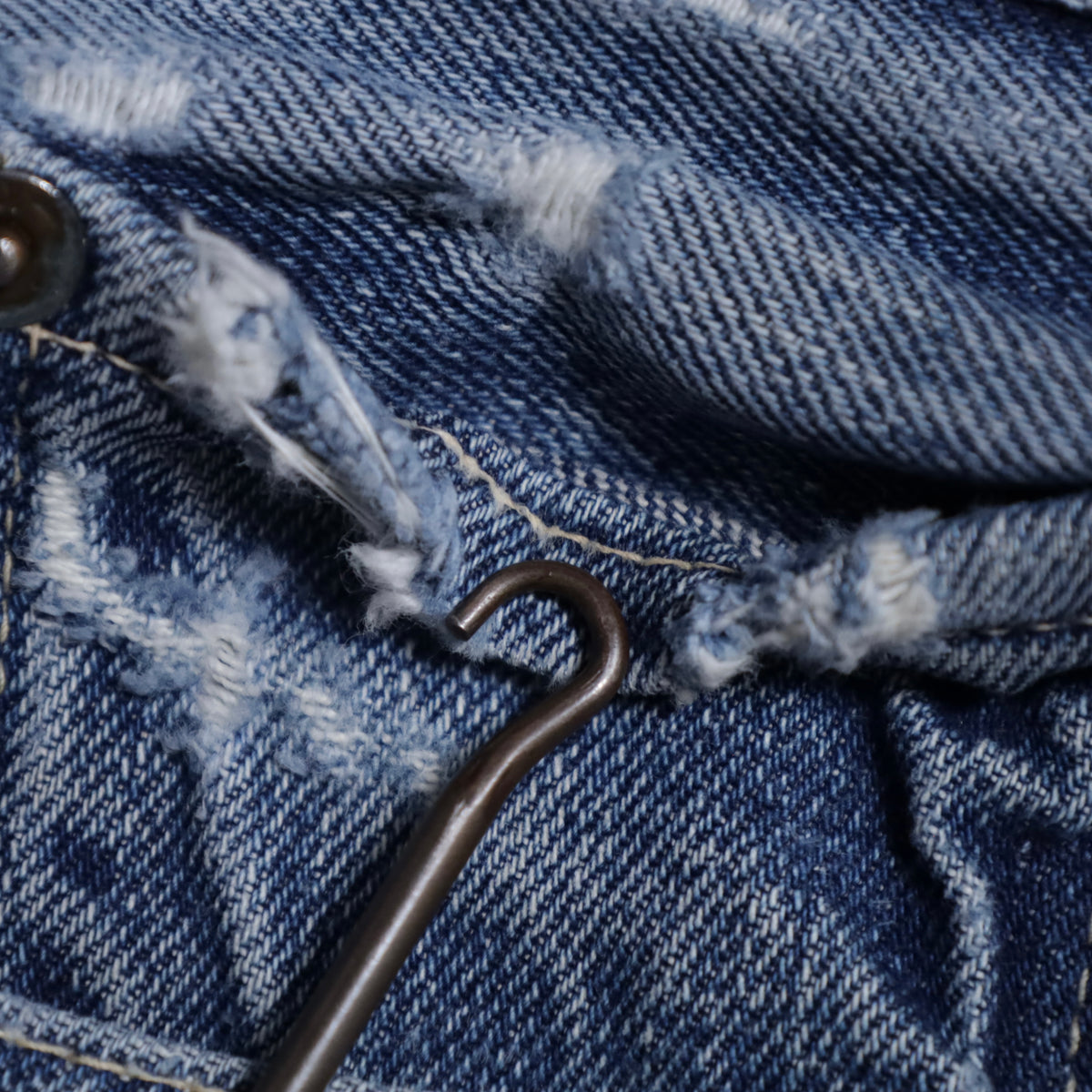 LEVI'S 501 BIGE DENIM PANTS (EARLY MODEL/GOOD FADE/USED CONDITION)