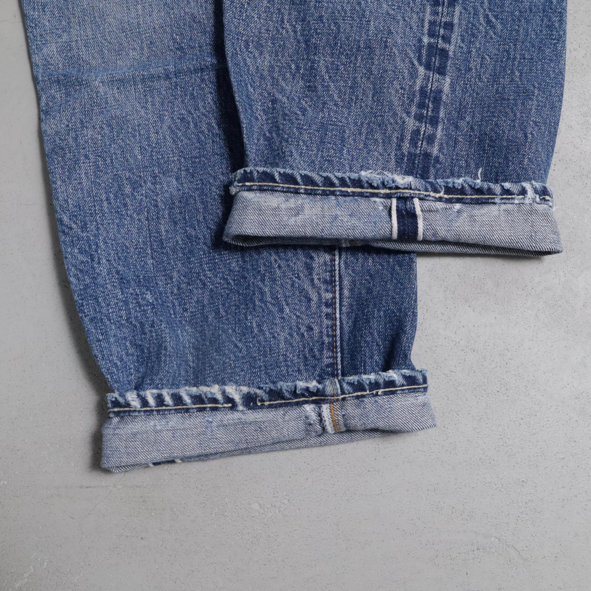LEVI'S 501 BIGE DENIM PANTS (GOOD FADE/USED CONDITION)