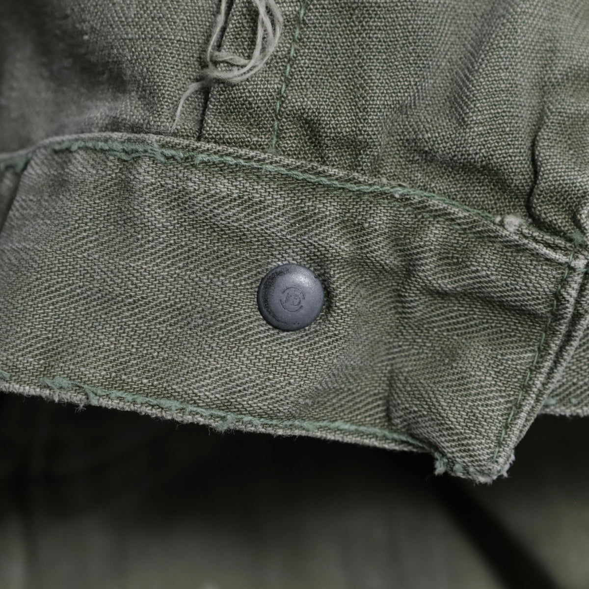 WWII U.S.ARMY M-43 HBT TROUSERS WITH "PW STENCIL" (W32L29/GOOD USED CONDITION)