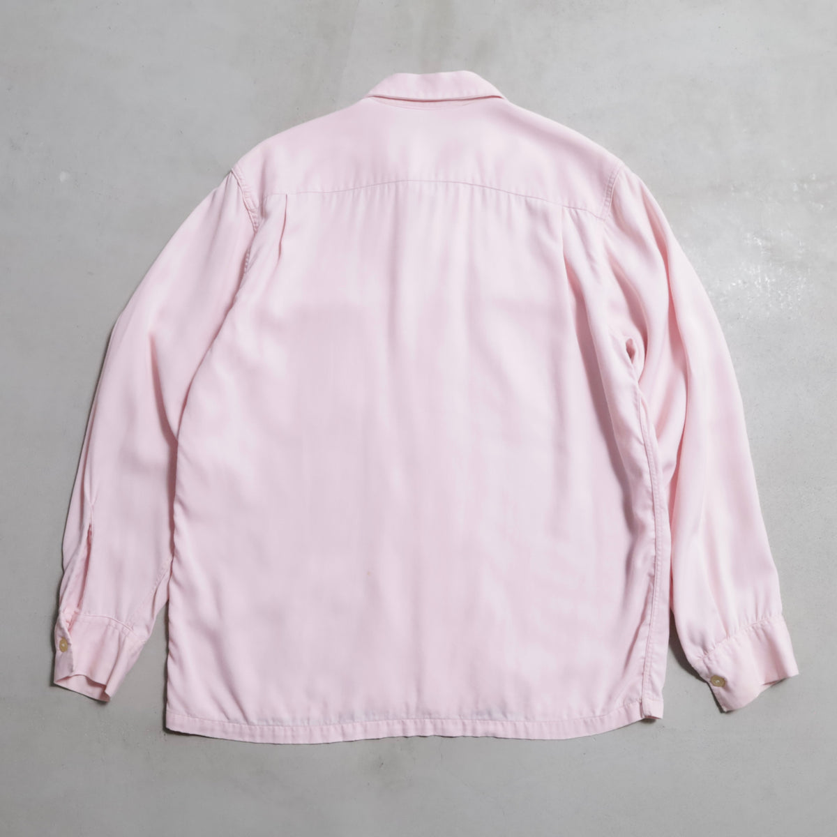 PINK RAYON GABARDINE BOX SHIRT (RARE COLOR/GOOD CONDITION)