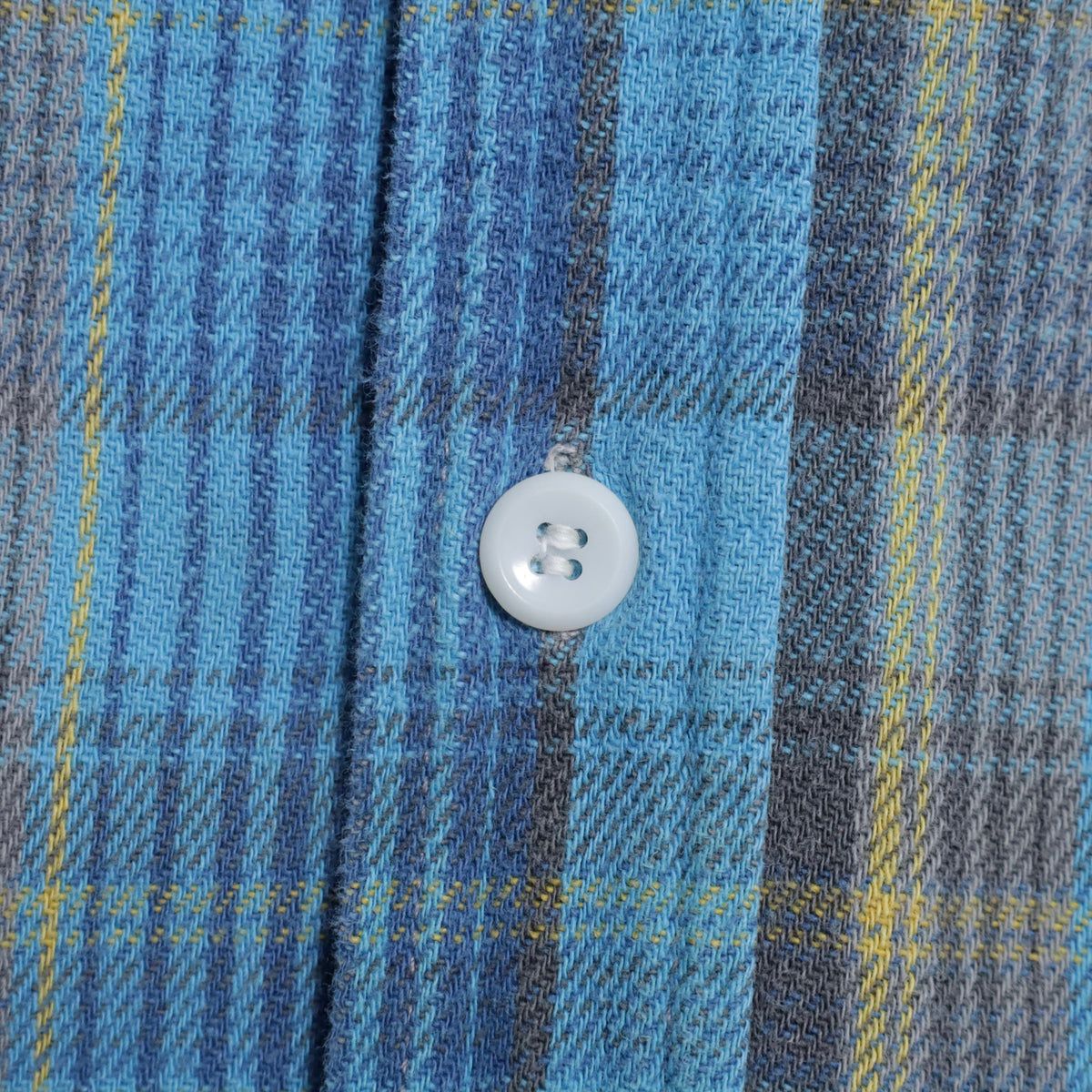 BIG MAC PLAID FLANNEL SHIRT (LARGE/GOOD CONDITION)