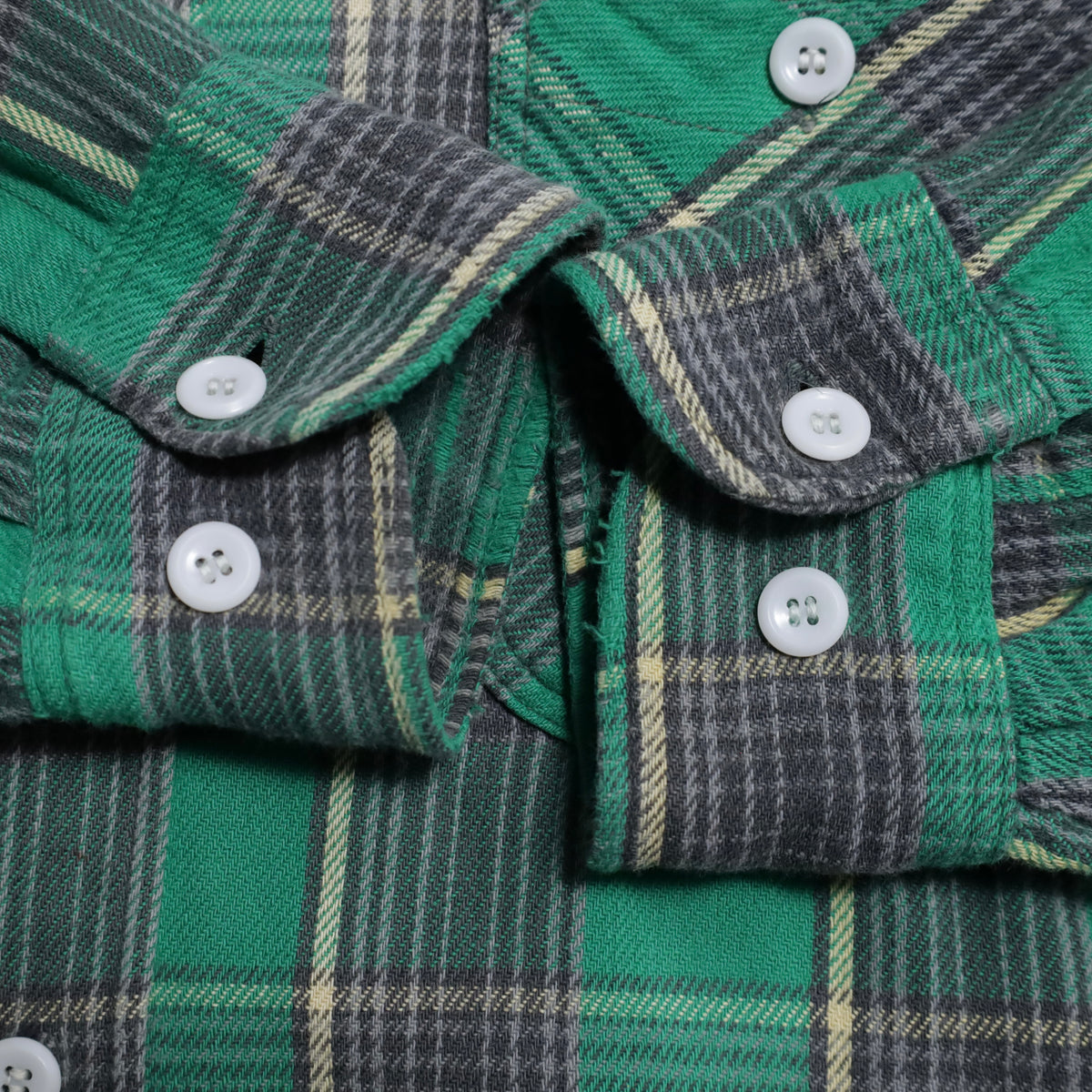 BIG MAC PLAID FLANNEL SHIRT (LARGE/GOOD CONDITION)