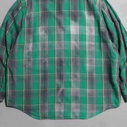 BIG MAC PLAID FLANNEL SHIRT (LARGE/GOOD CONDITION)
