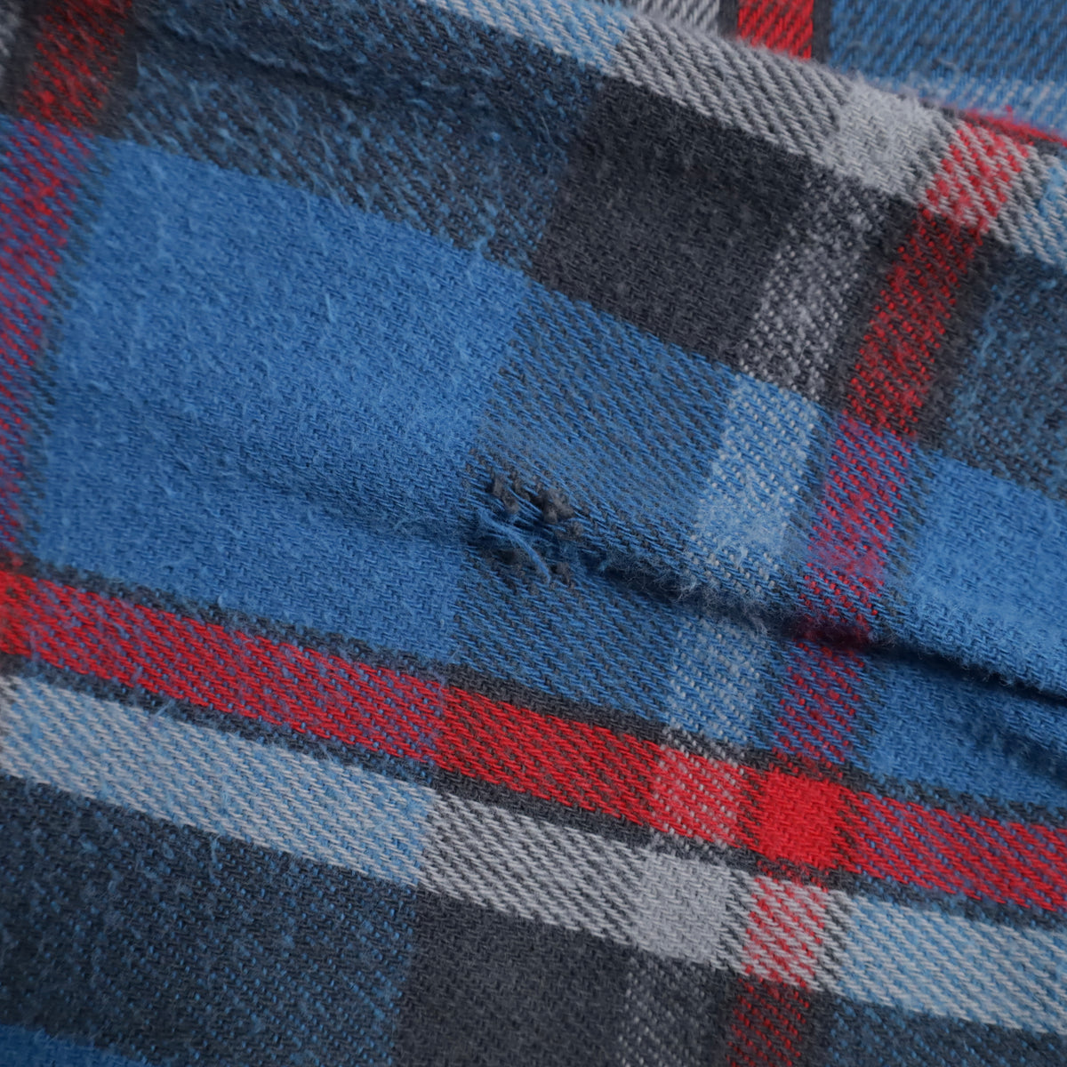 BIG MAC PLAID FLANNEL SHIRT (LARGE/GOOD CONDITION)
