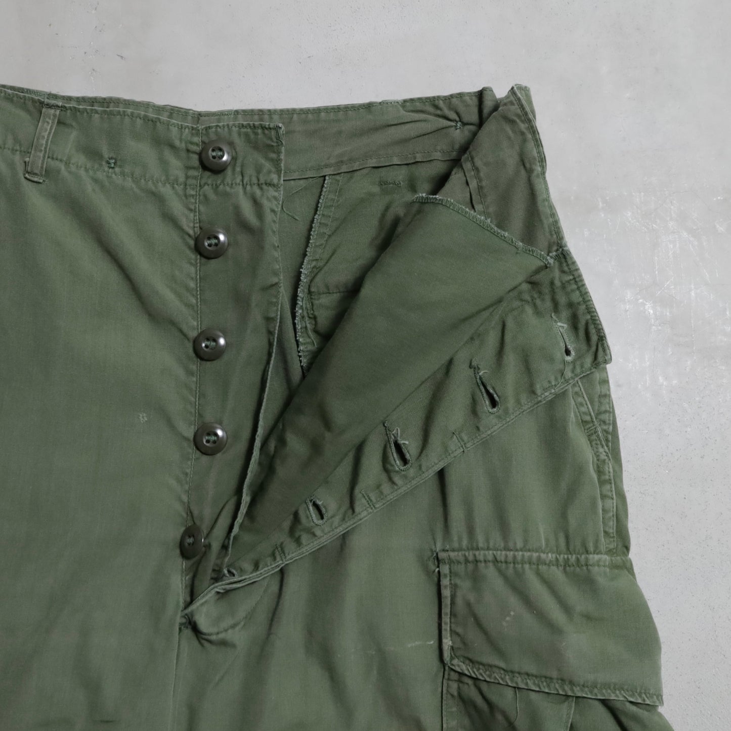 U.S.ARMY JUNGLE FATIGUE PANTS 2ND TYPE (MEDIUM-REGULAR/GOOD USED CONDITION)
