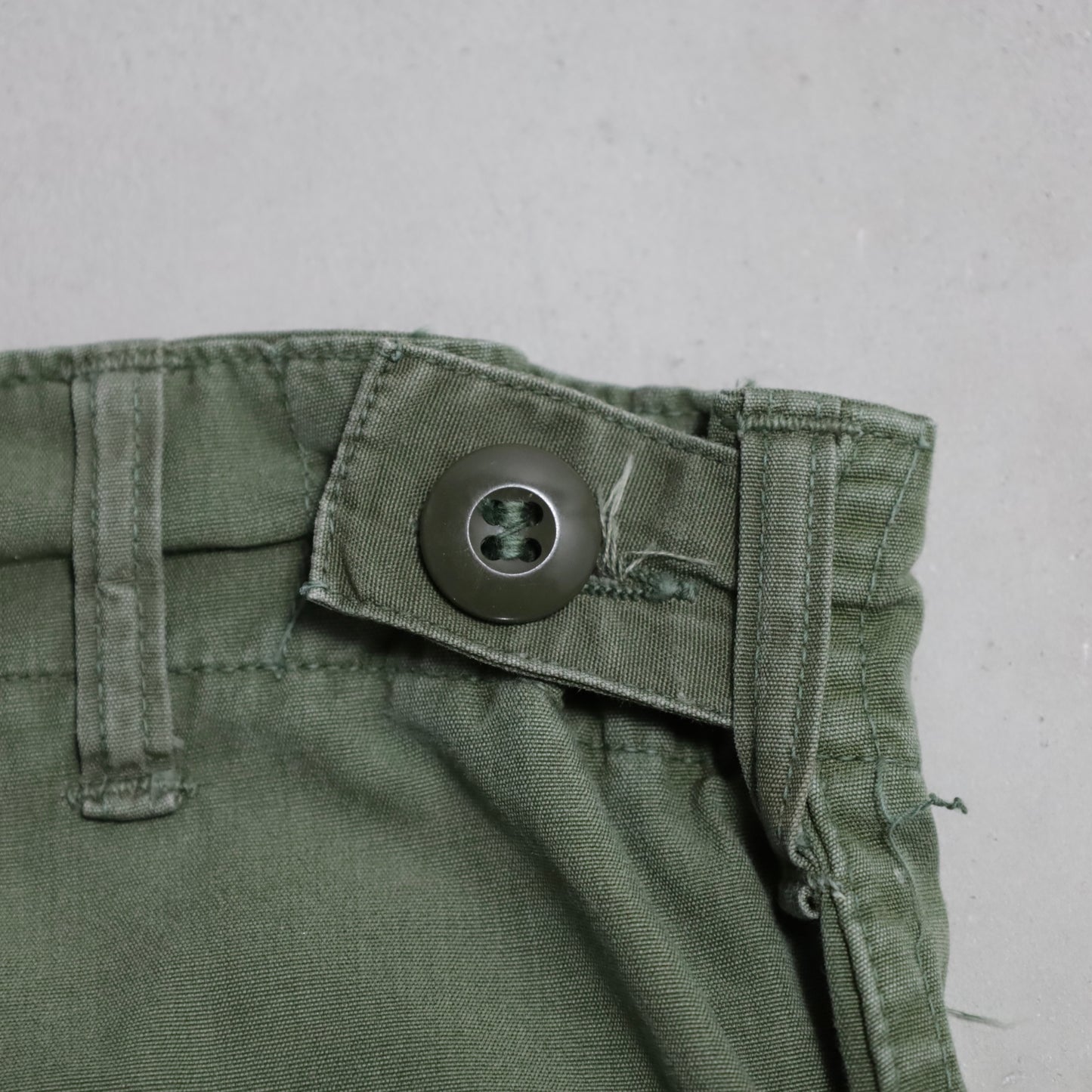 U.S.ARMY JUNGLE FATIGUE PANTS 2ND TYPE (MEDIUM-REGULAR/GOOD USED CONDITION)