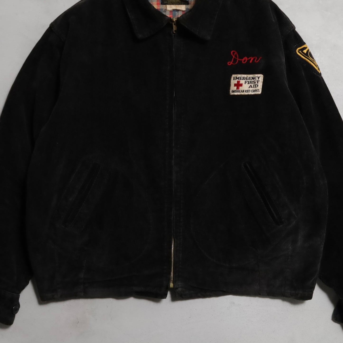 BLACK CORDUROY FIRE DEPARTMENT PATCH JACKET (BIG SIZE/GOOD CONDITION)