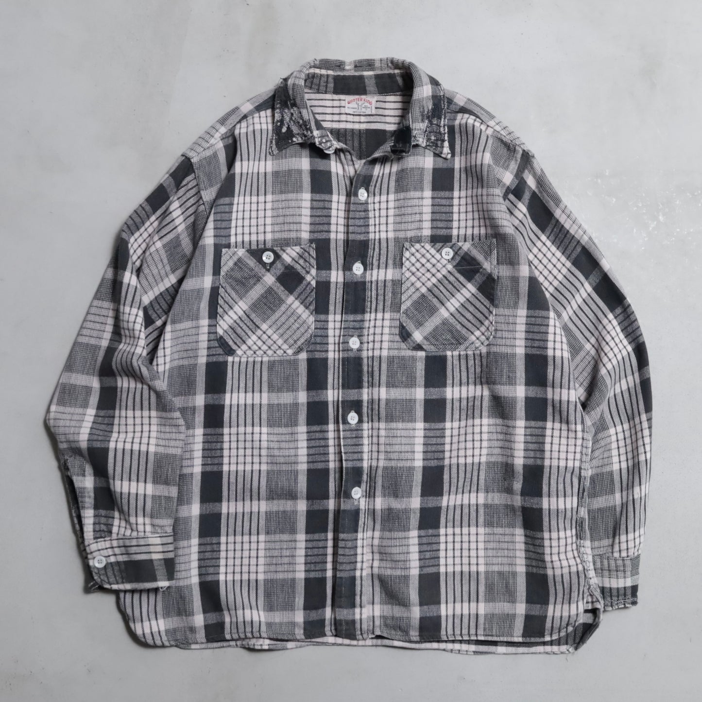 WINTER KING BLACK×WHITE PLAID COTTON FLANNEL SHIRT (GOOD USED CONDITION/BIG SIZE)