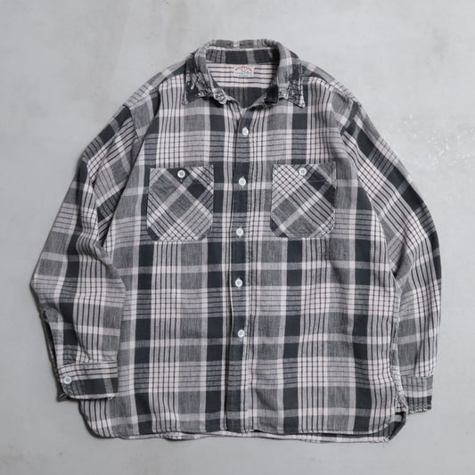 WINTER KING BLACK×WHITE PLAID COTTON FLANNEL SHIRT (GOOD USED CONDITION/BIG SIZE)