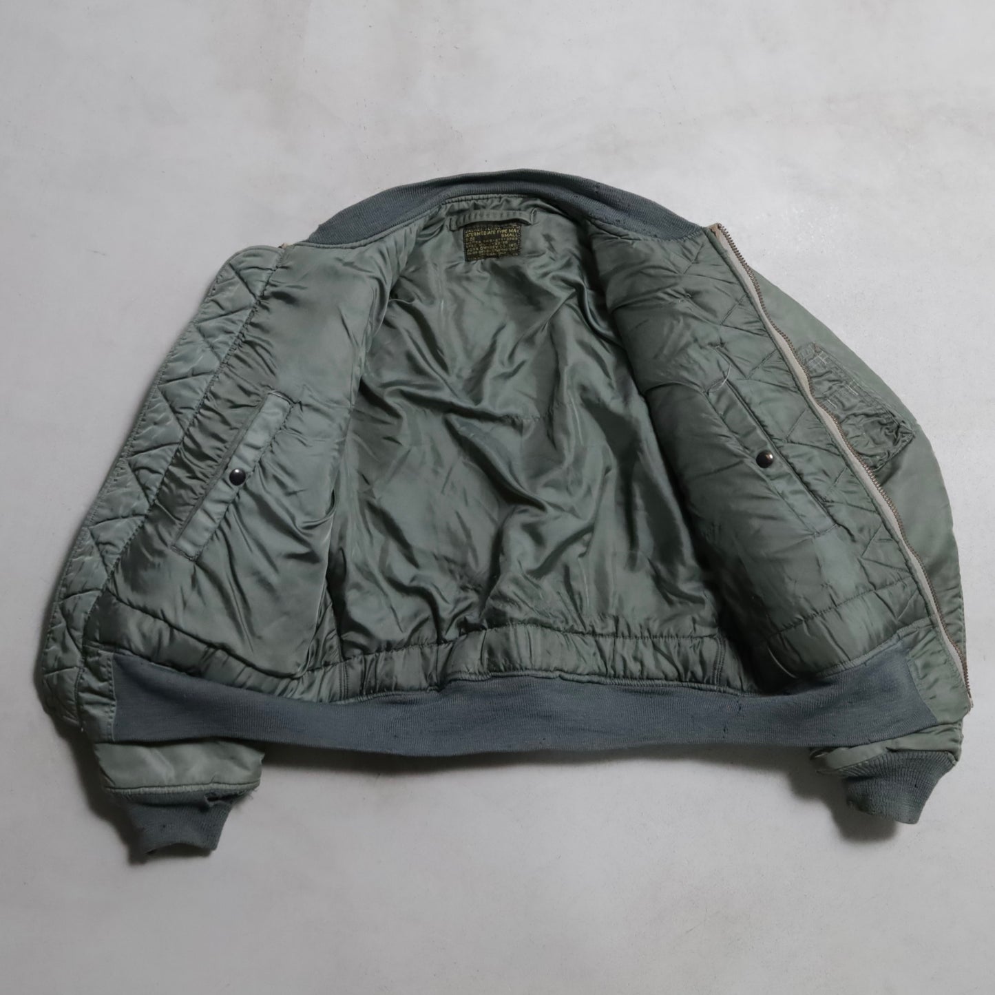 U.S.AIR FORCE MA-1 FLIGHT JACKET (SMALL/GOOD USED CONDITION)