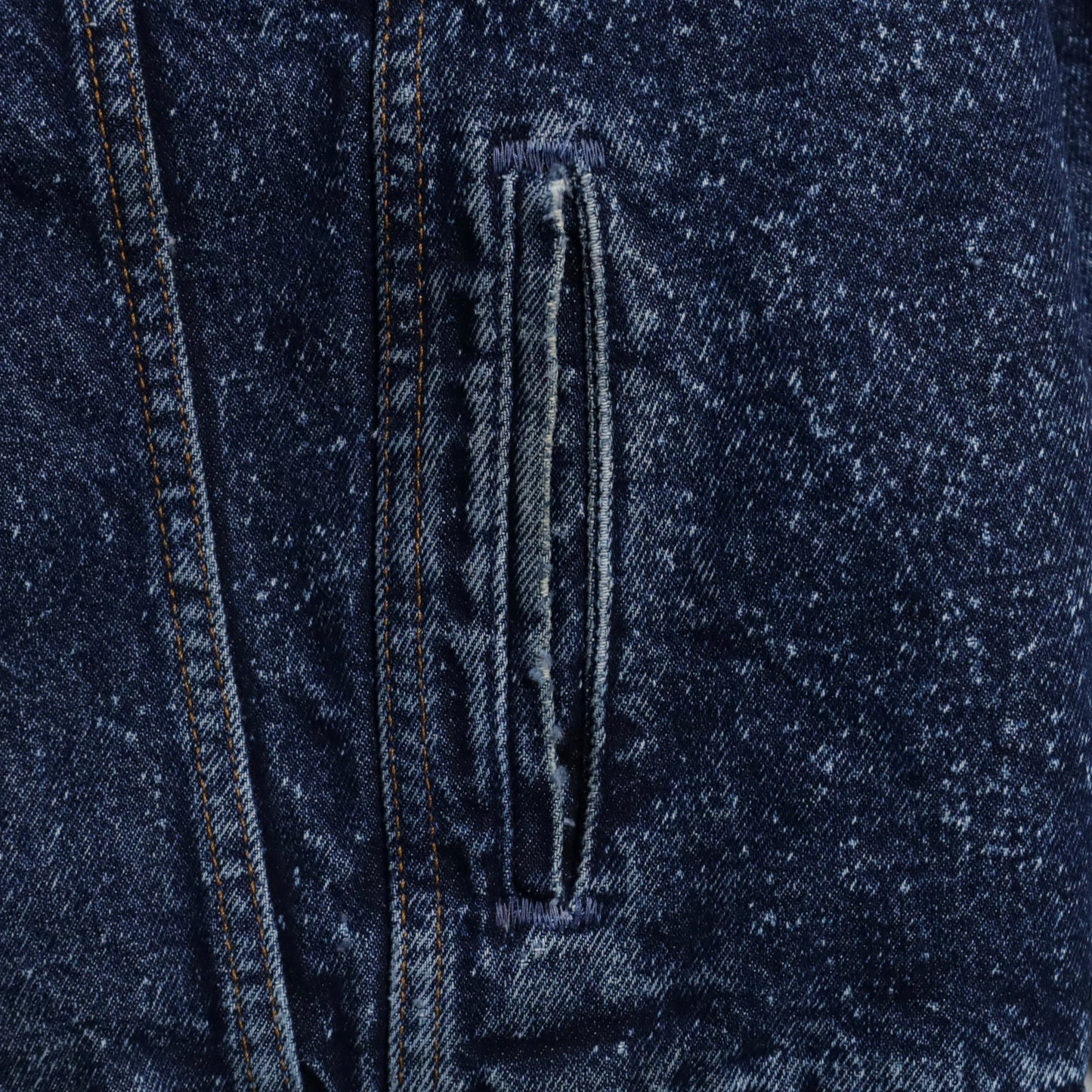 LEVI'S GALACTIC WASHED DENIM BOA JACKET (XLARGE/GOOD CONDITION)