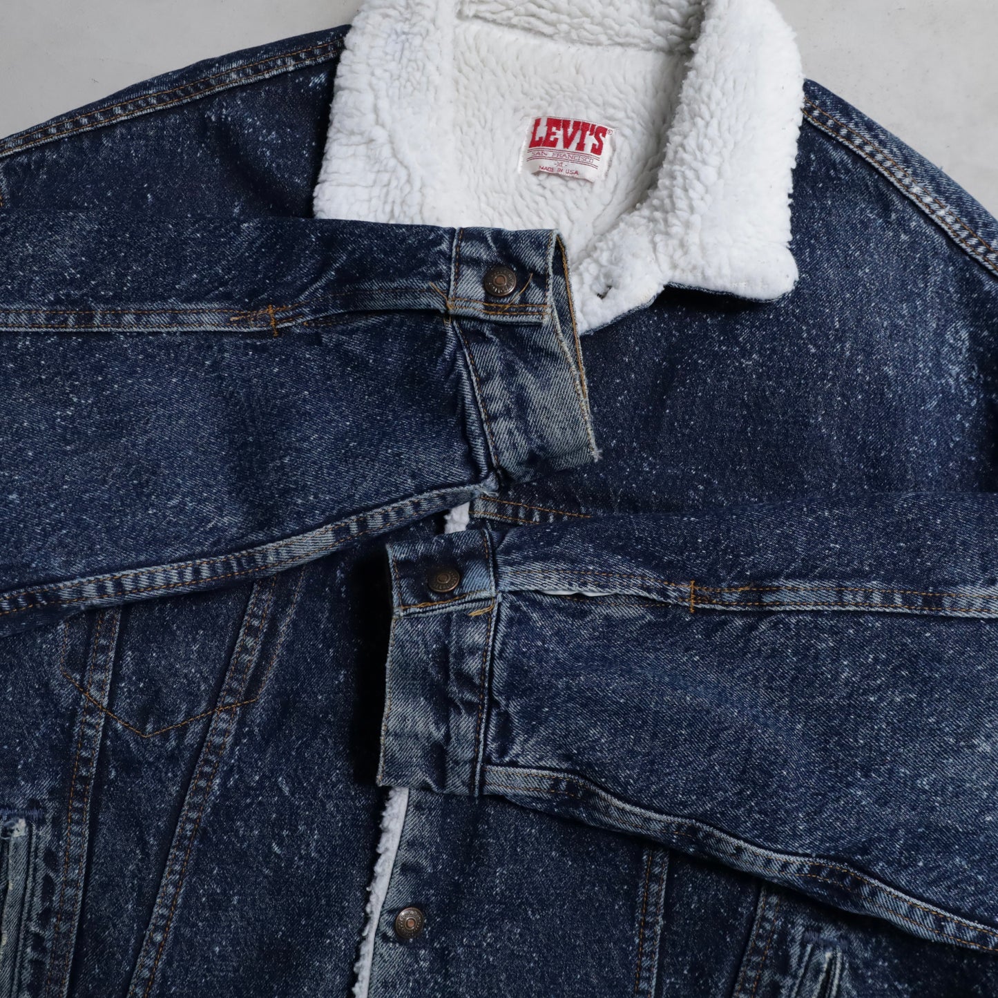 LEVI'S GALACTIC WASHED DENIM BOA JACKET (XLARGE/GOOD CONDITION)