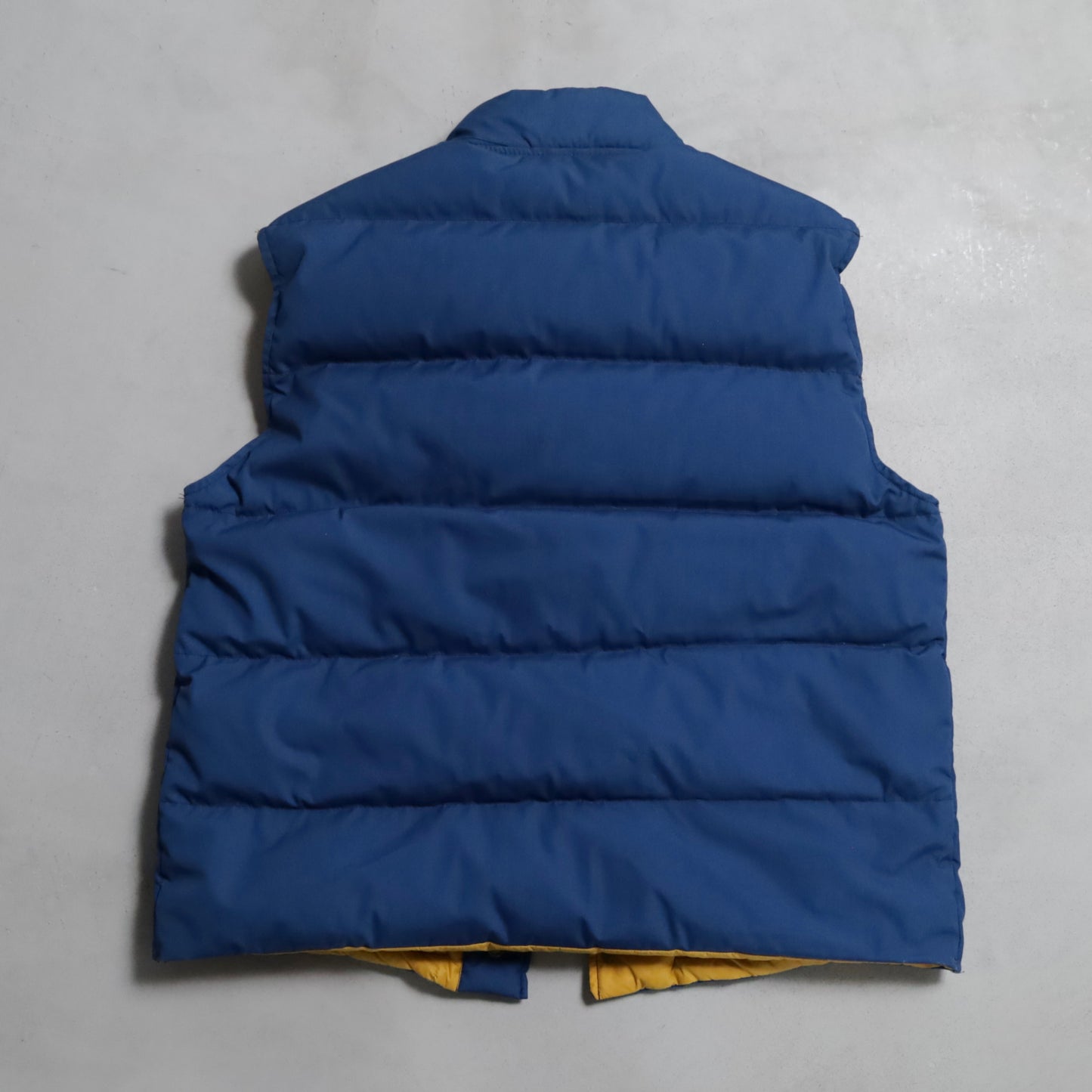 EDDIE BAUER DOWN VEST (GOOD CONDITION)