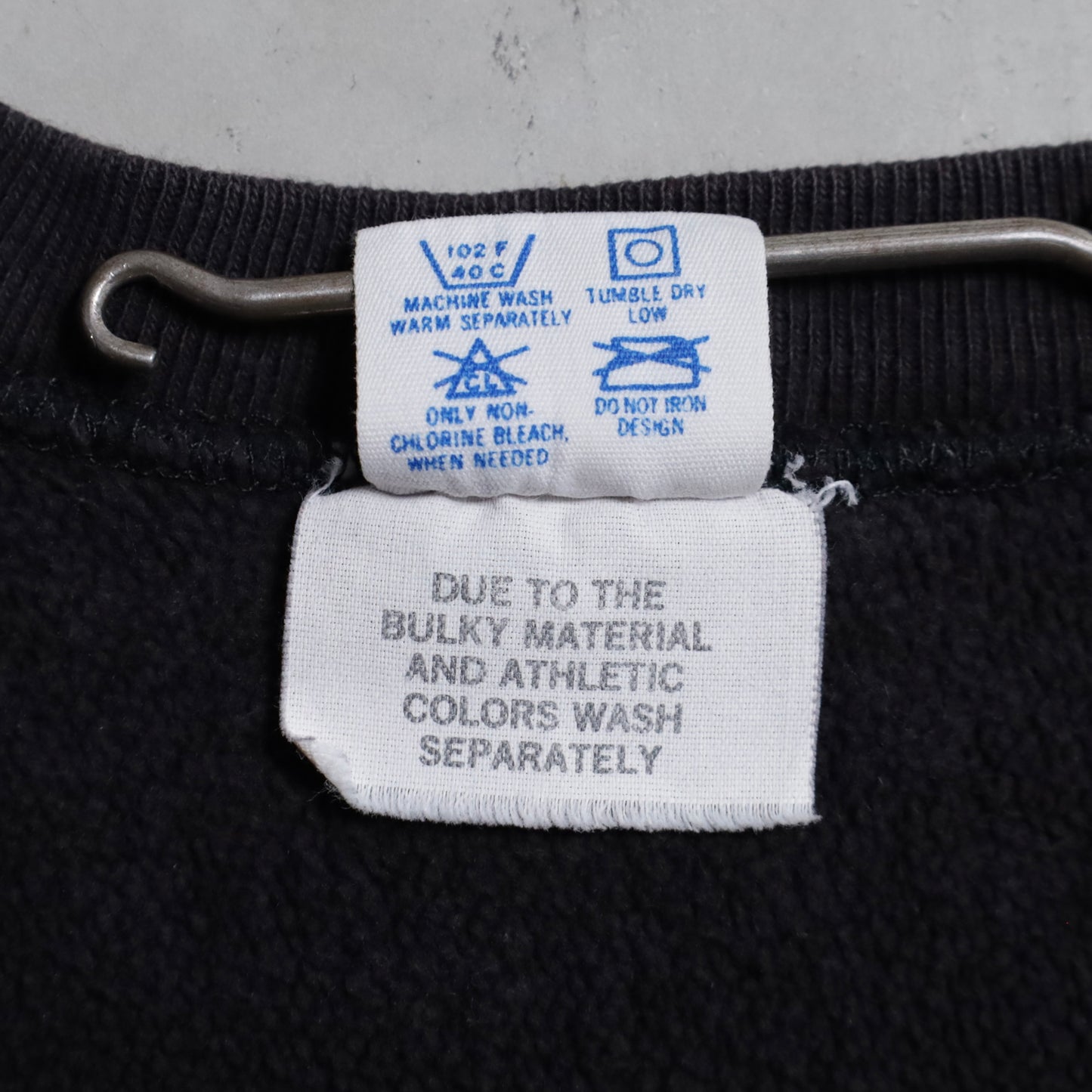 CHAMPION "PRINCETON" REVERSE WEAVE SWEAT SHIRT (BLACK/LARGE/GOOD USED CONDITION)