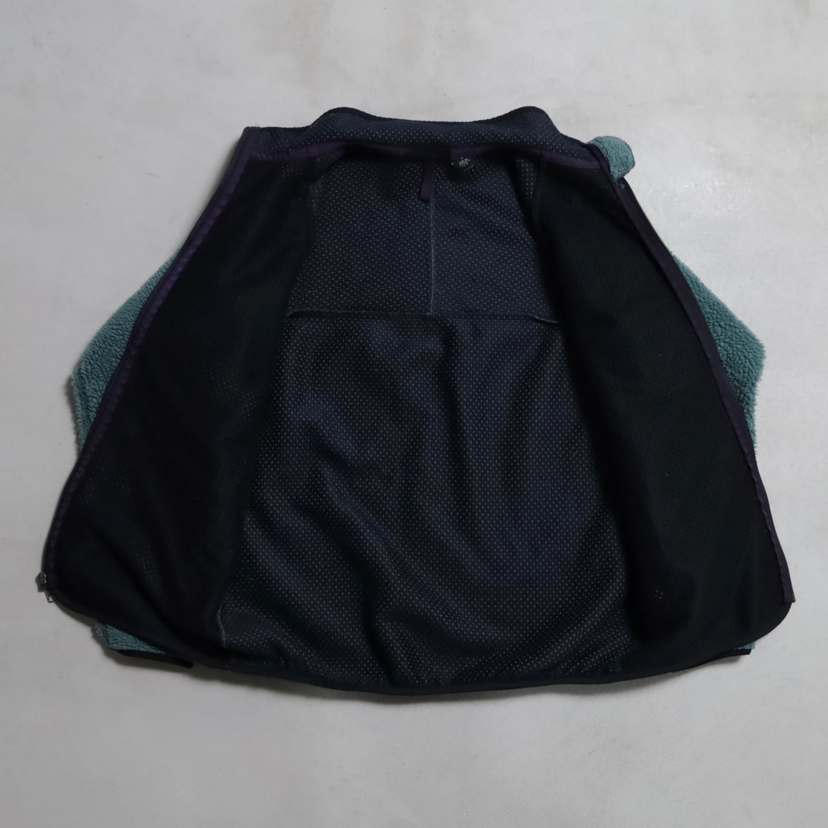 PATAGONIA RETRO CARDIGAN (MEDIUM/GOOD CONDITION)