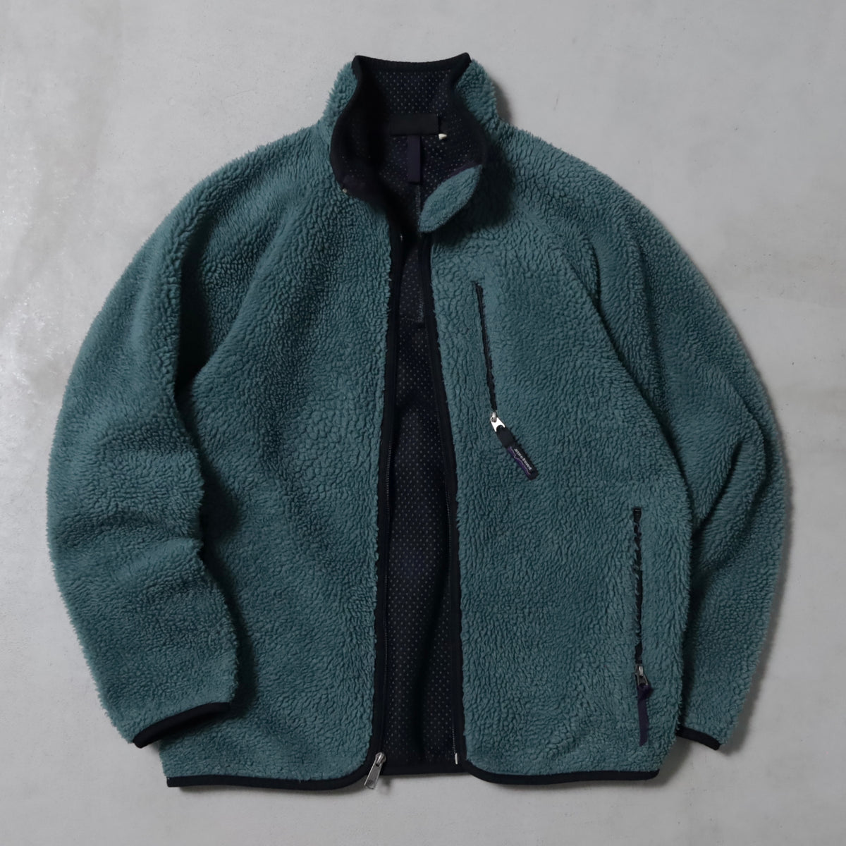 PATAGONIA RETRO CARDIGAN (MEDIUM/GOOD CONDITION)