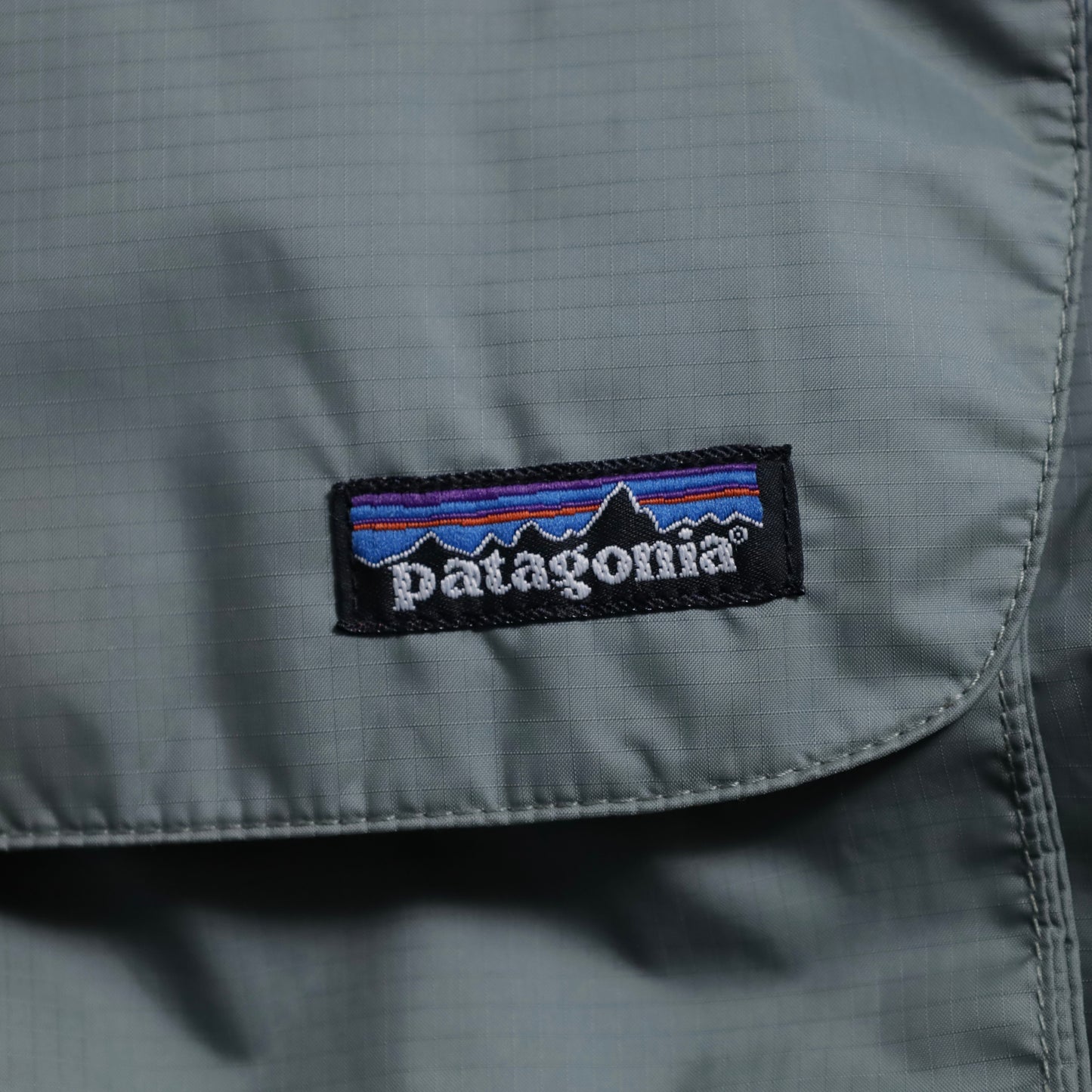 PATAGONIA DEEP WADING JACKET (SMALL/MINT CONDITION)