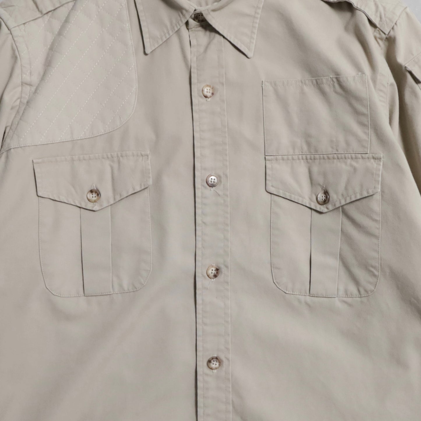ABERCROMBIE&FITCH SAFARI JACKE WITH GUN FLAP (LARGE/GOOD CONDITION)
