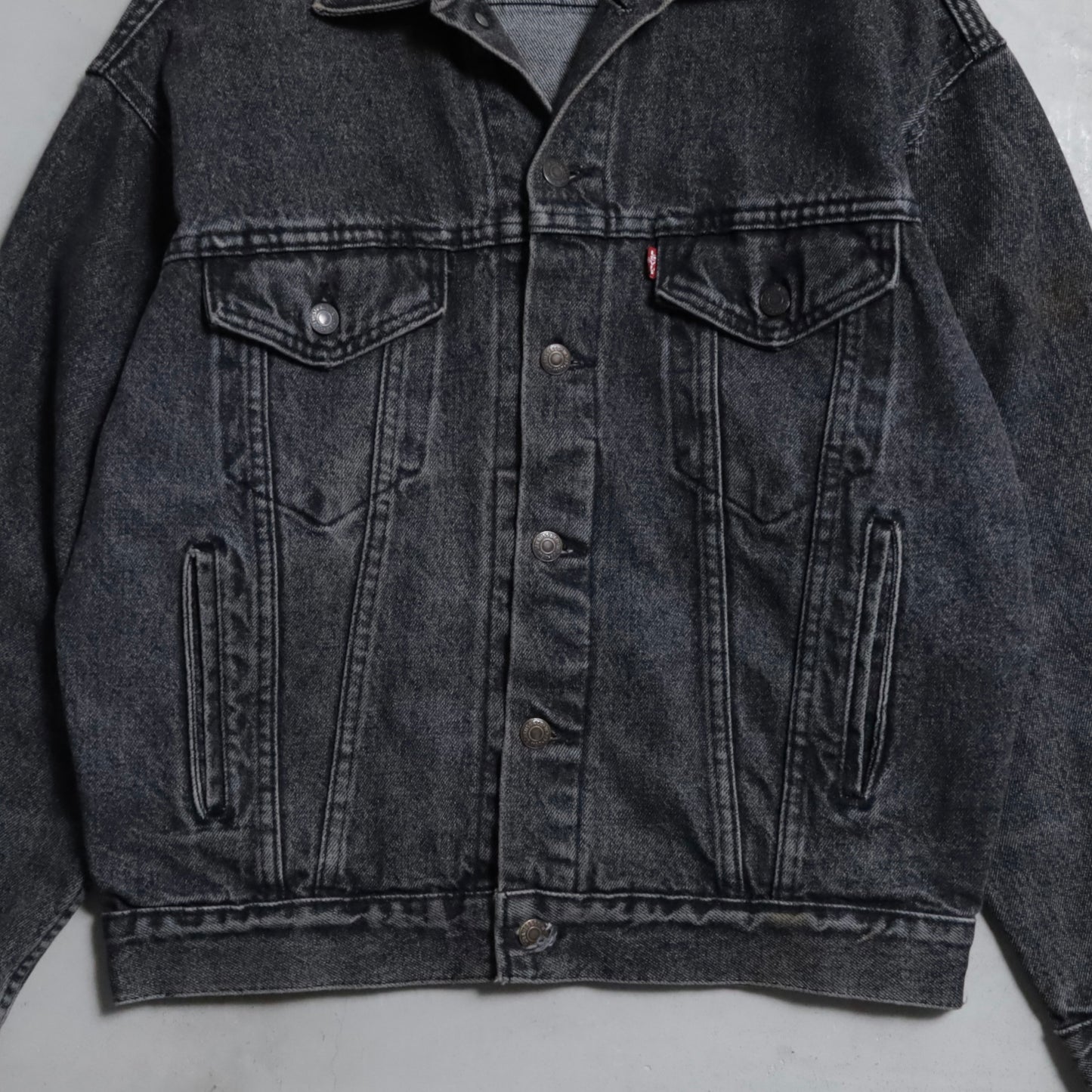 LEVI'S 70507-4858 YARN-DYED BLACK DENIM JACKET (SMALL/GOOD CONDITION)
