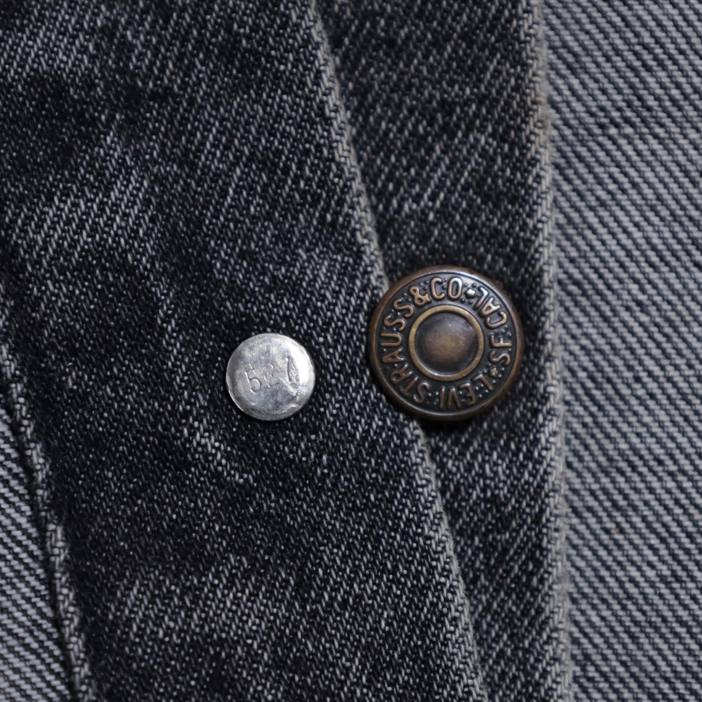 LEVI'S 70507-4858 YARN-DYED BLACK DENIM JACKET (SMALL/GOOD CONDITION)