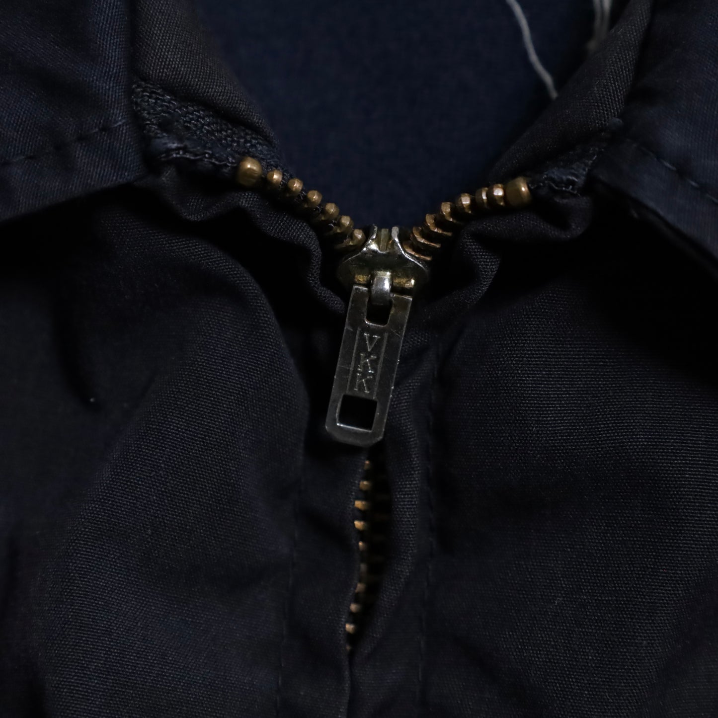 U.S.NAVY DARK BLUE UTILITY JACKET WITH PATCH (SIZE 44S/GOOD CONDITION)