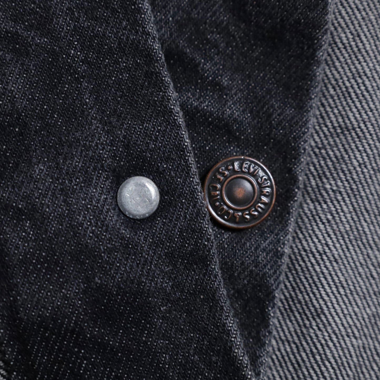 LEVI'S 70506-0259 BLACK DENIM JACKET (SIZE 40/GOOD CONDITION)