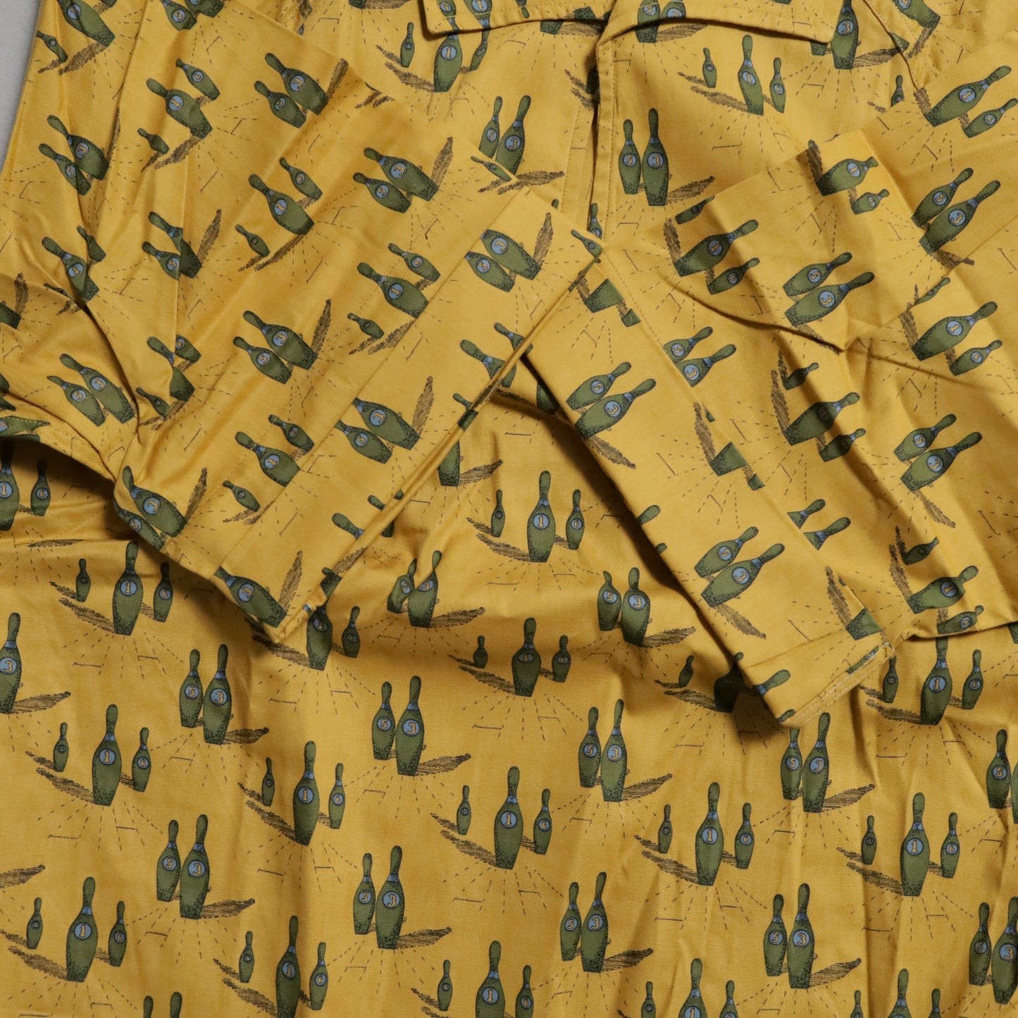 DEAD STOCK KERRYBROOKE BOWLING PATTERN S/S SHIRT (SIZE 18)
