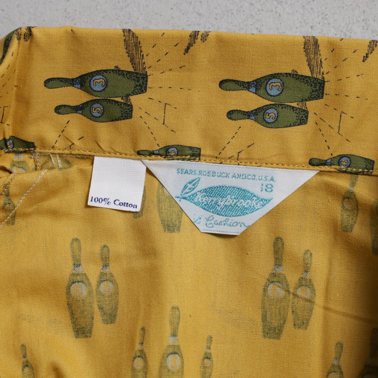 DEAD STOCK KERRYBROOKE BOWLING PATTERN S/S SHIRT (SIZE 18)