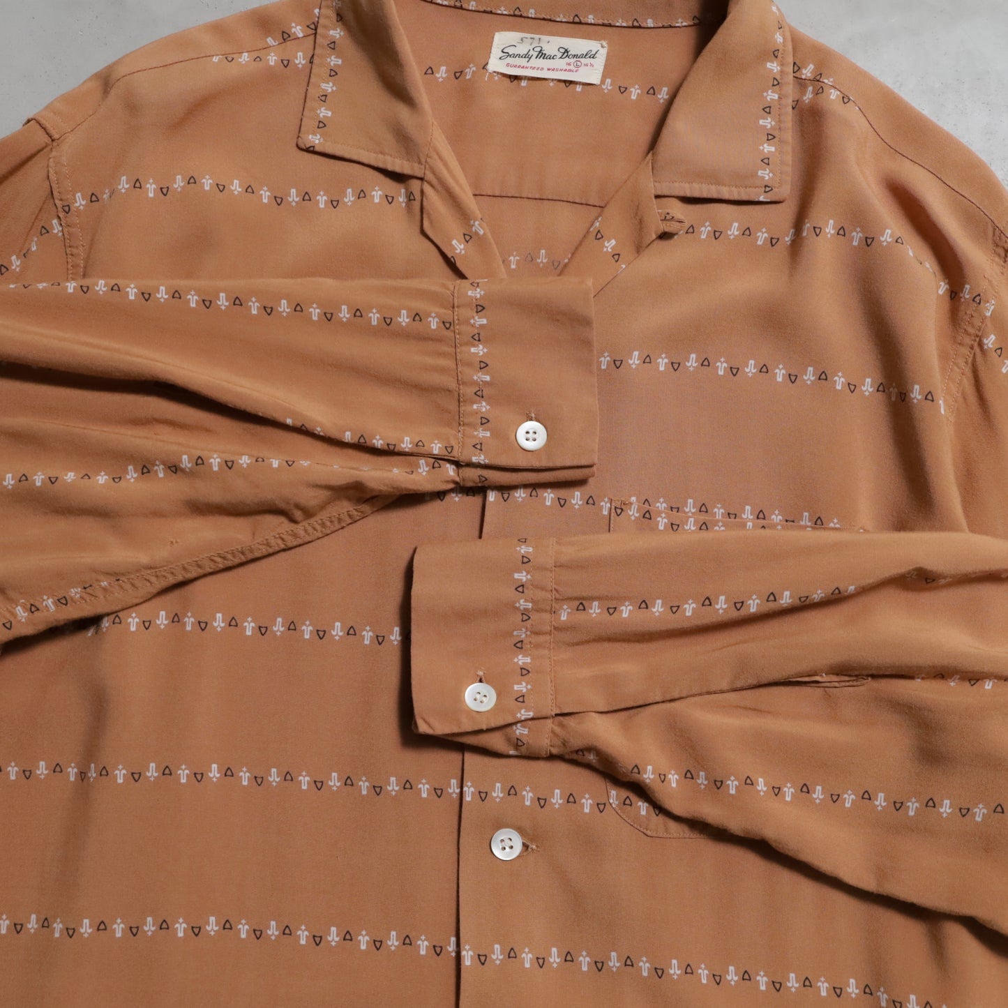 SANDY MAC DONALD ATOMIC PATTERN RAYON SHIRT (LARGE/GOOD CONDITION)