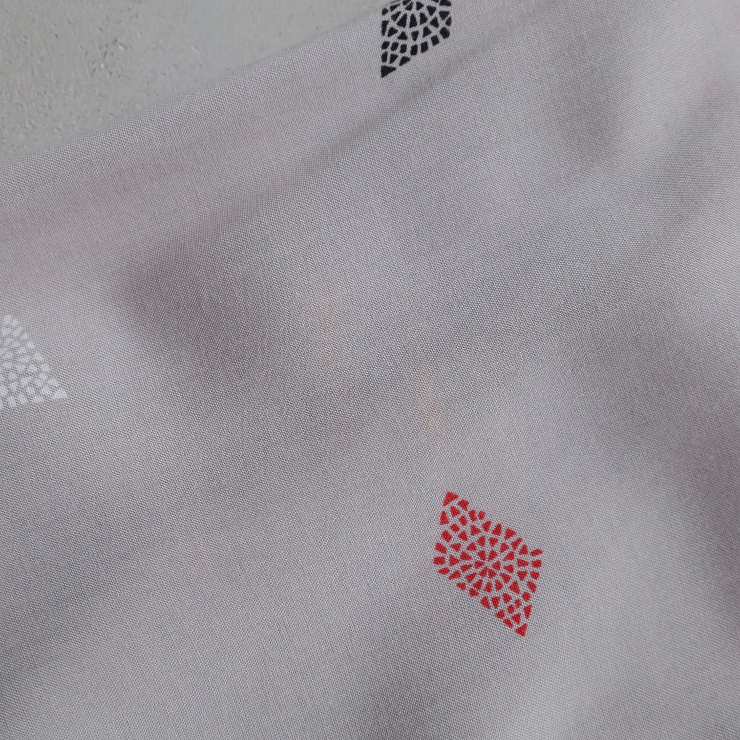 CAVALIER CASUALS ATOMIC PATTERN RAYON SHIRT (LARGE/GOOD CONDITION)