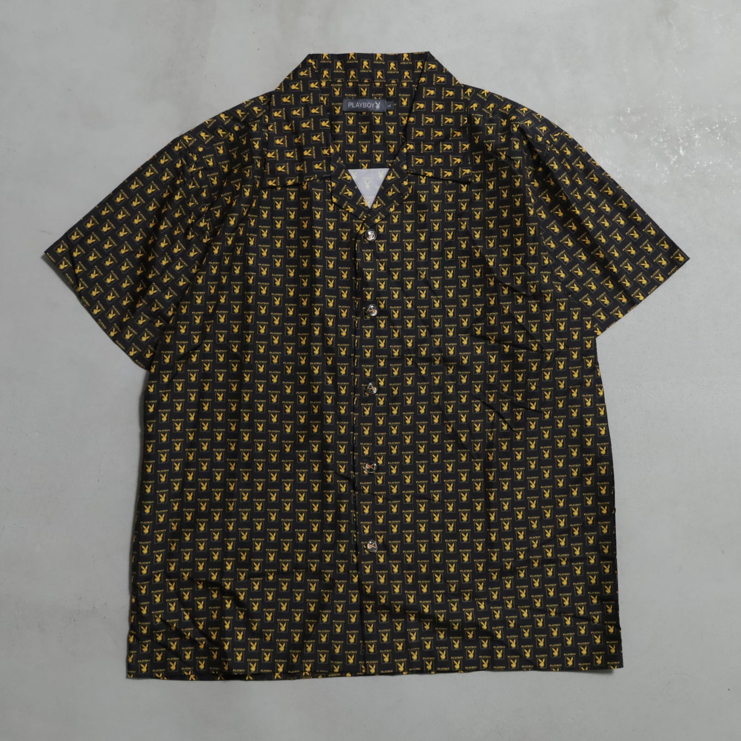 ALMOST DEAD STOCK PLAYBOY ALL-OVER PATTERN S/S SHIRT (LARGE)